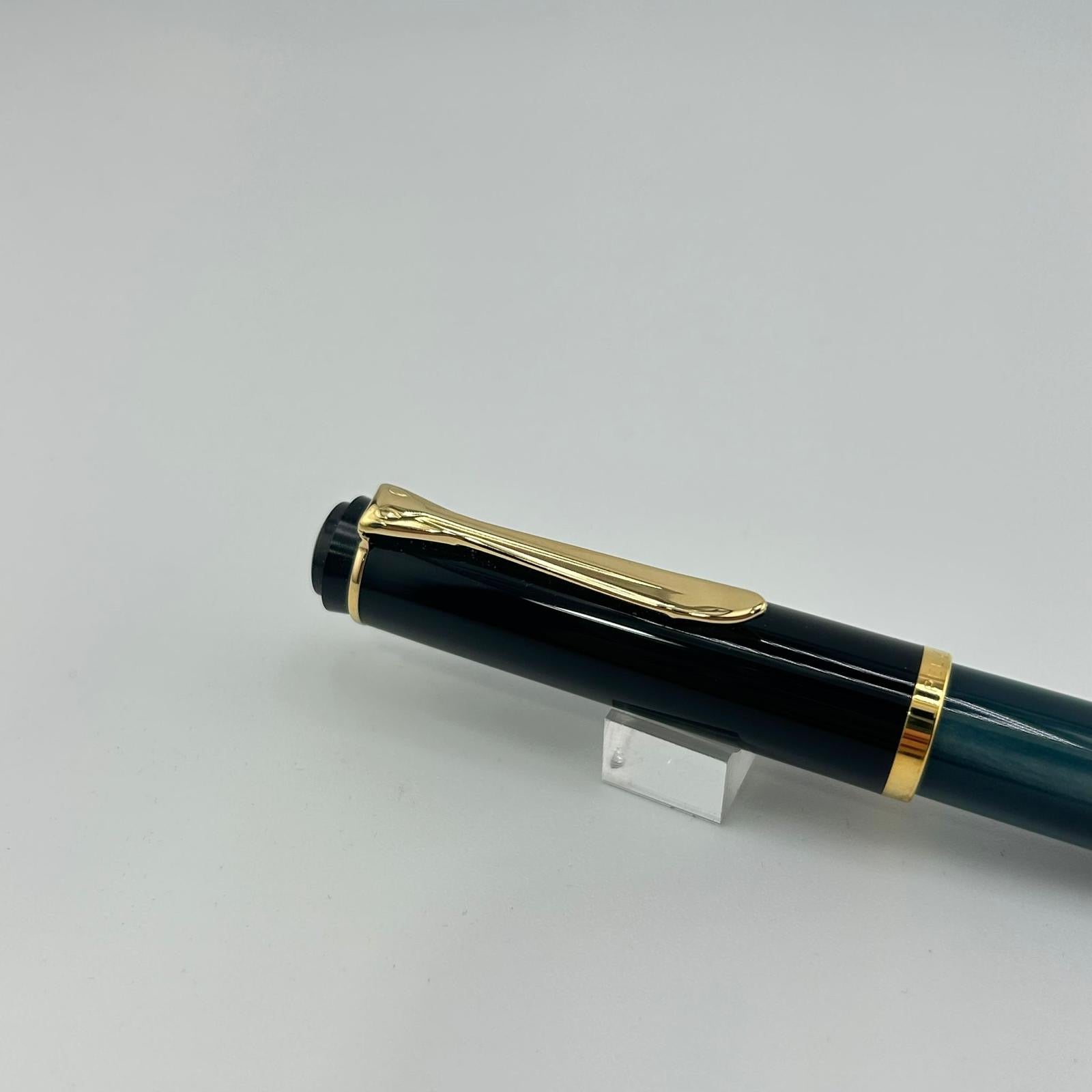 Pelikan M200 Black cap grey barrel - Fountain Pen