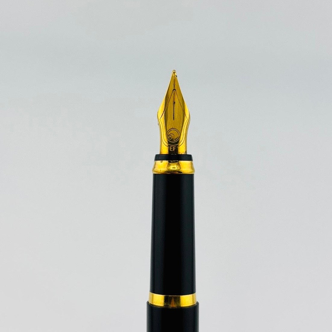 Elysee Black Lacquer circa 1998 - Fountain Pen