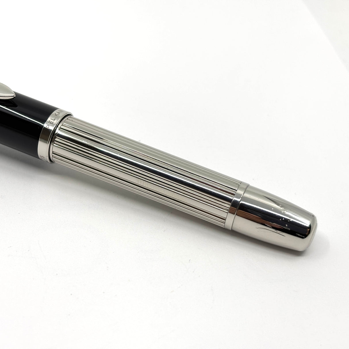 Pelikan M7005 Majesty Fountain Pen - Black Cap/Sterling  Silver Barrel