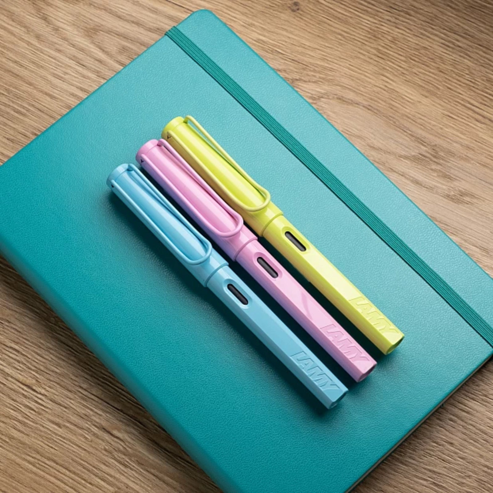 筆記具 LAMY2000 0.5 & LAMY Safari EF Lamy Safari Spring Green 2023 Special Edition - Fountain pen