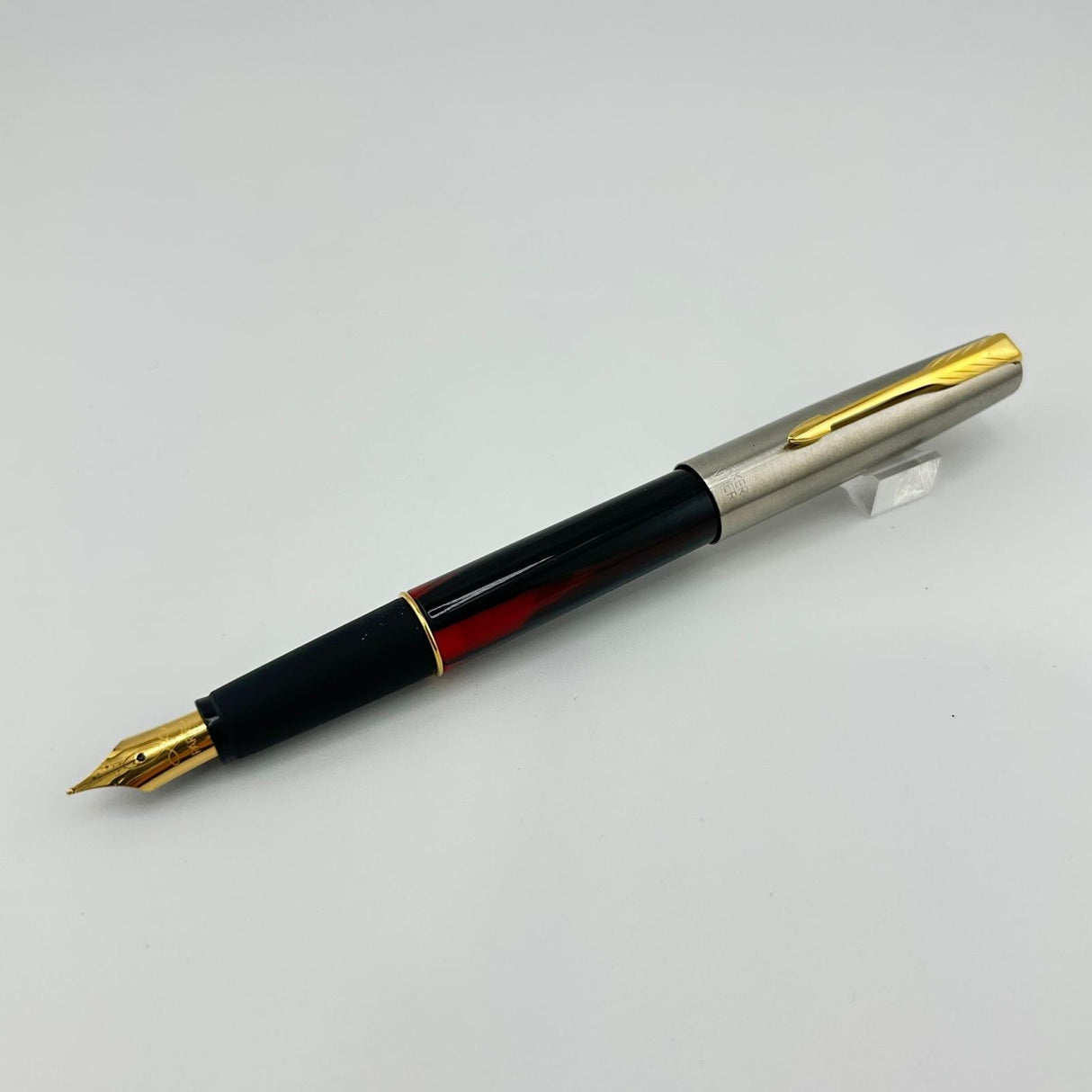 Parker Frontier Burgundy set Fountain Pen and Roller Ball
