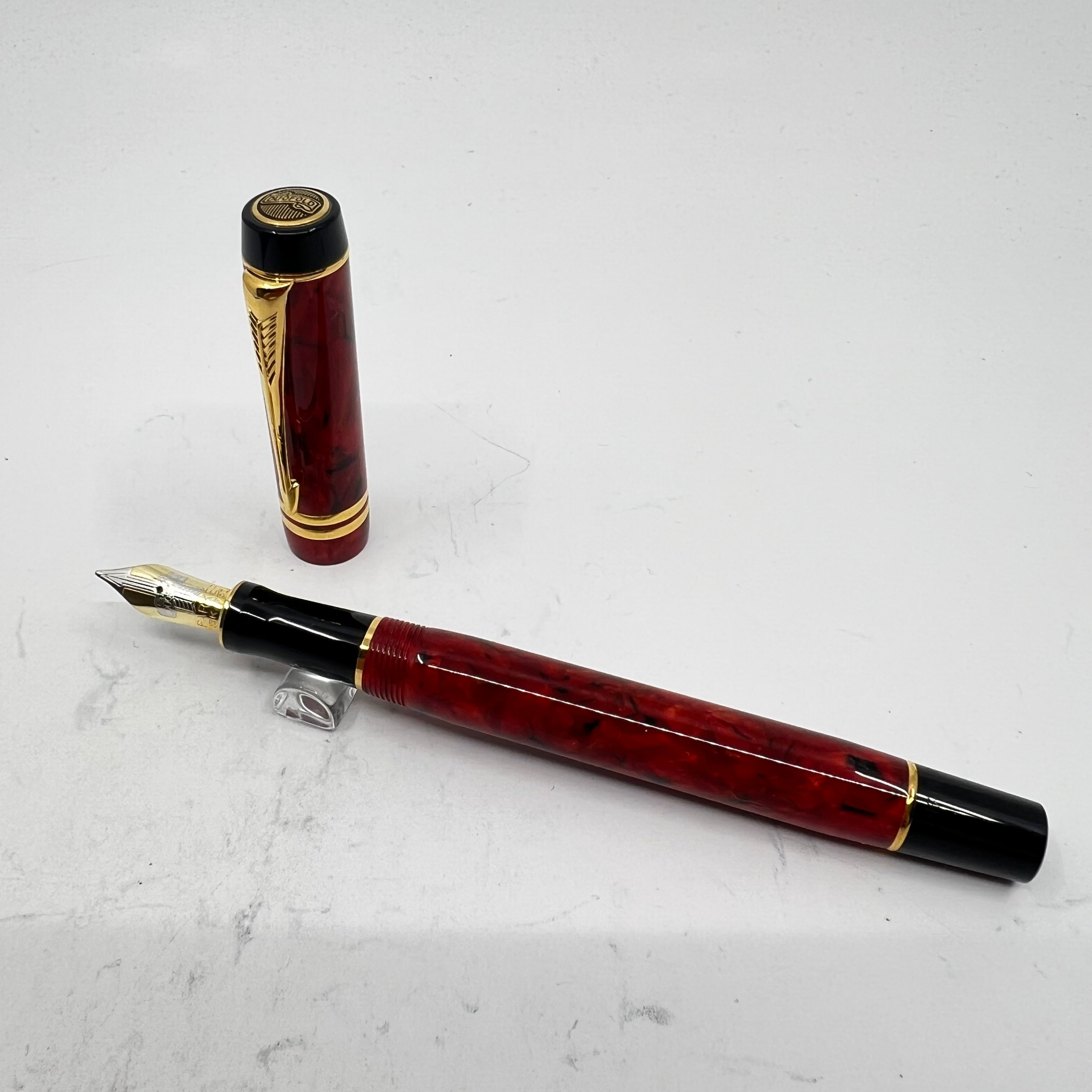 Parker International (Standard Size) Duofold Red Jasper Fountain