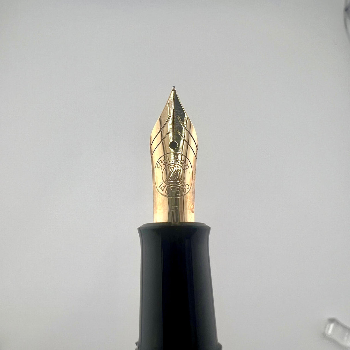 Pelikan M200 Striped Green 14K GOLD NIB - Fountain Pen