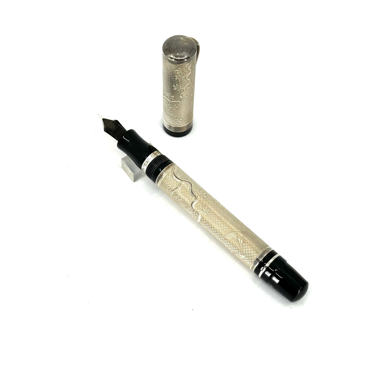 Montegrappa Sterling Silver Cosmopolitan Japanese Fountain Pen-Fine 18kt Gold Nib