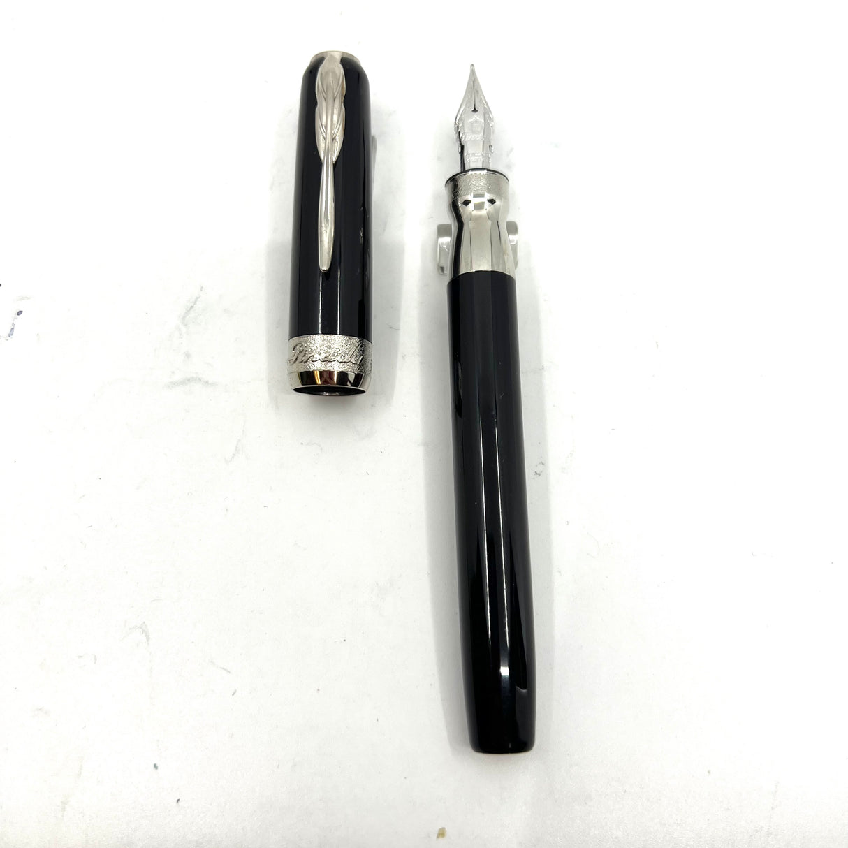 Pineider La Grande Bellezza Black Fountain Pen