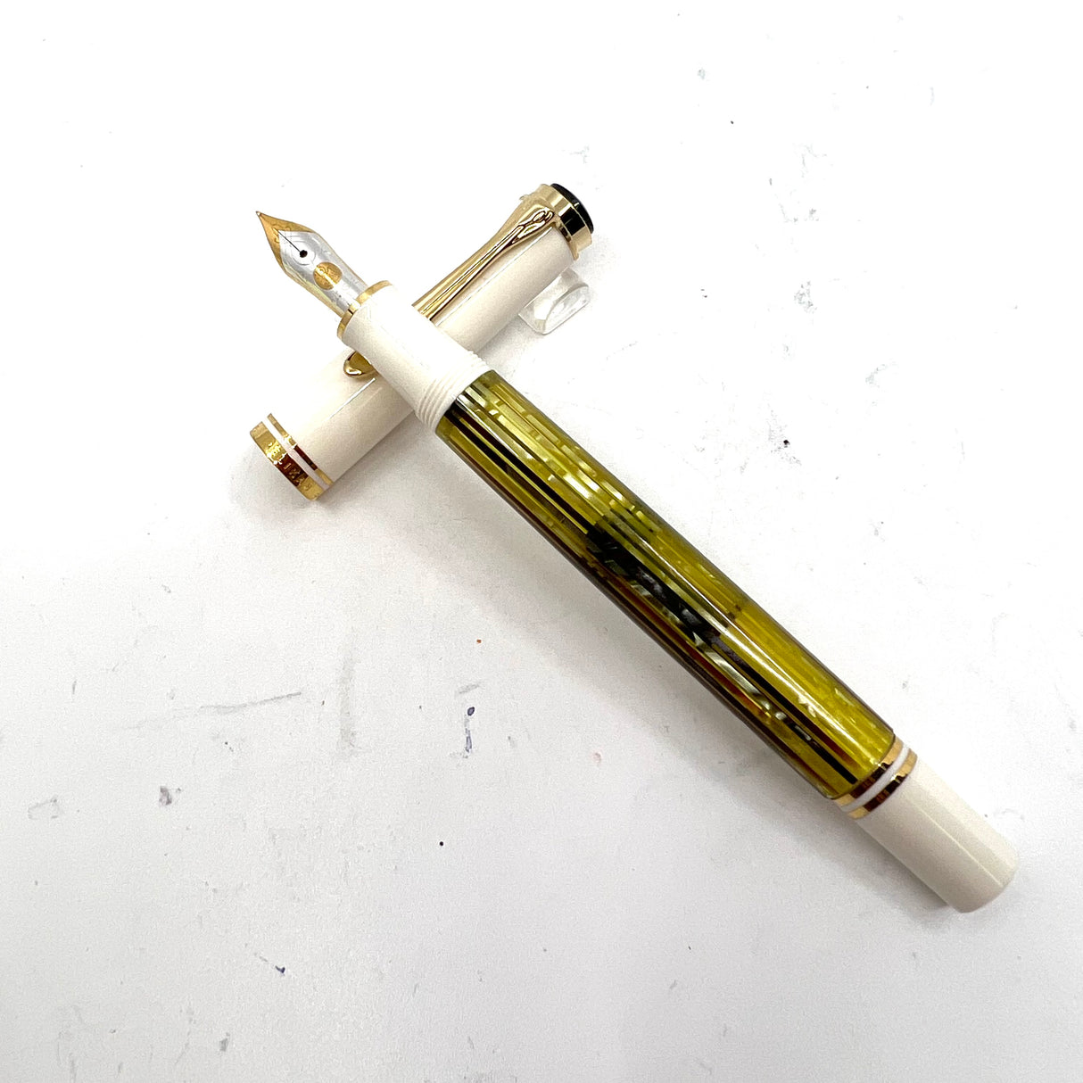 Pelikan M400 Honey Transparent Tortoise Fountain Pen