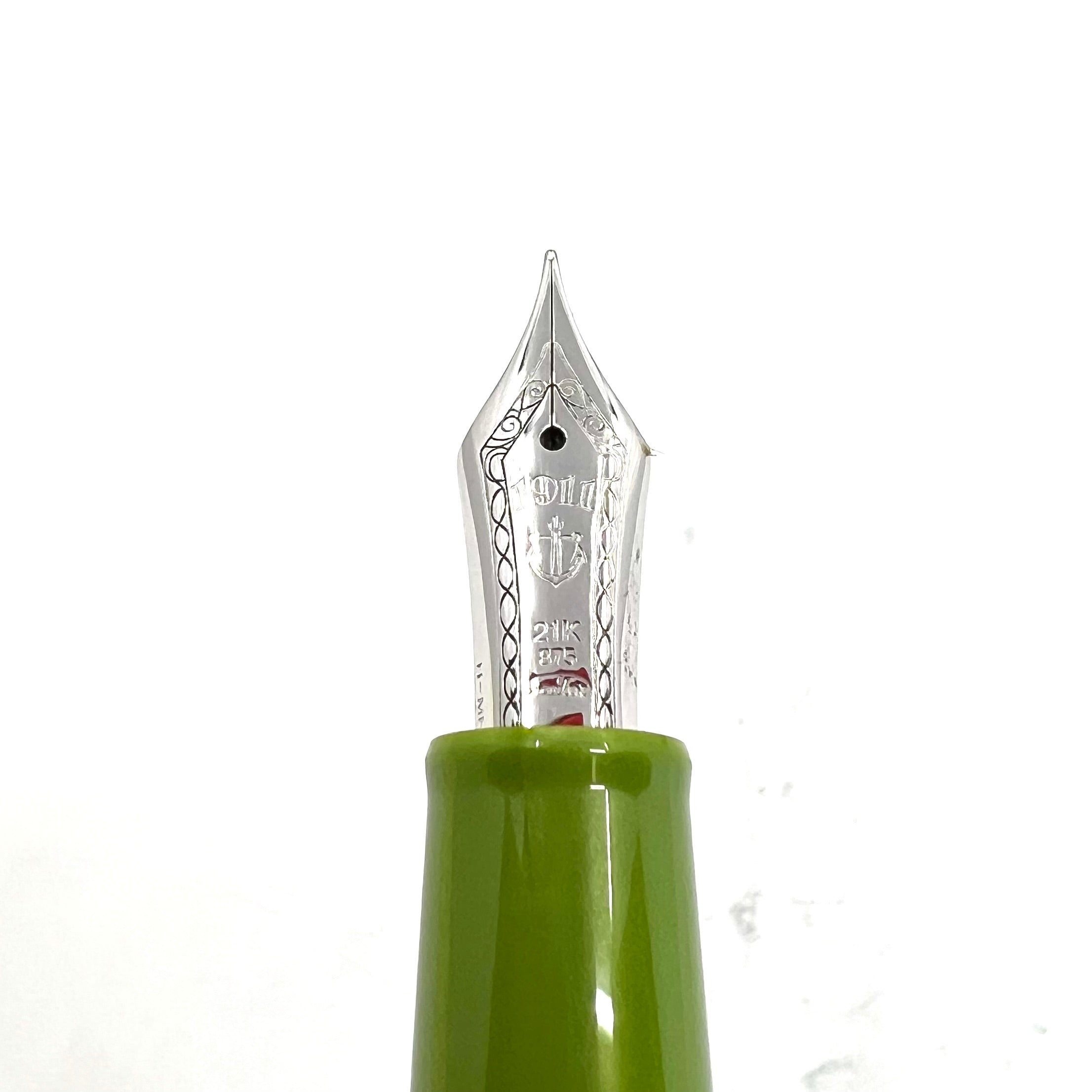 Sailor 1911 Large Key Lime Fountain Pen – Fountain Pen Hospital