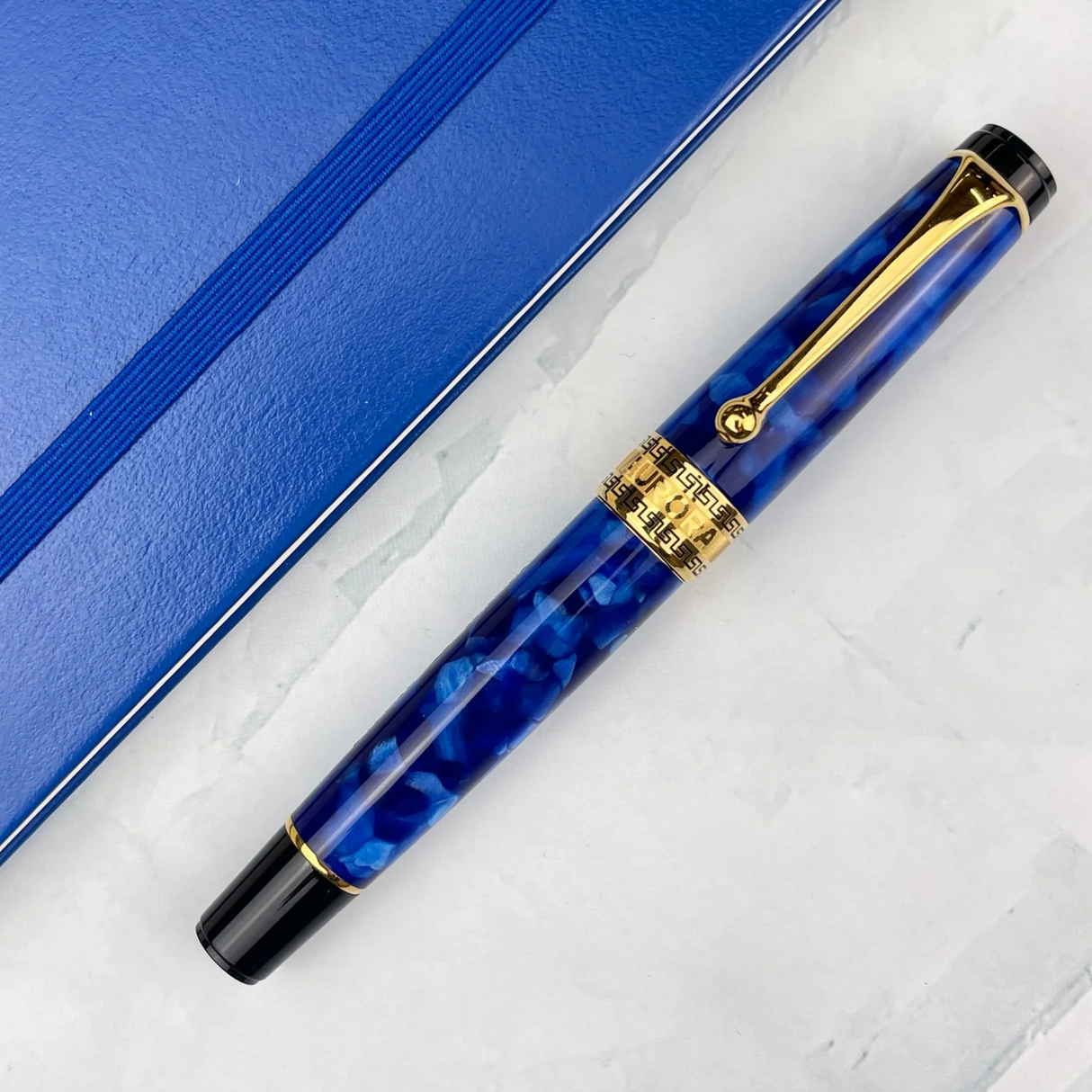 Aurora Optima Auroloide Blue Fountain Pen