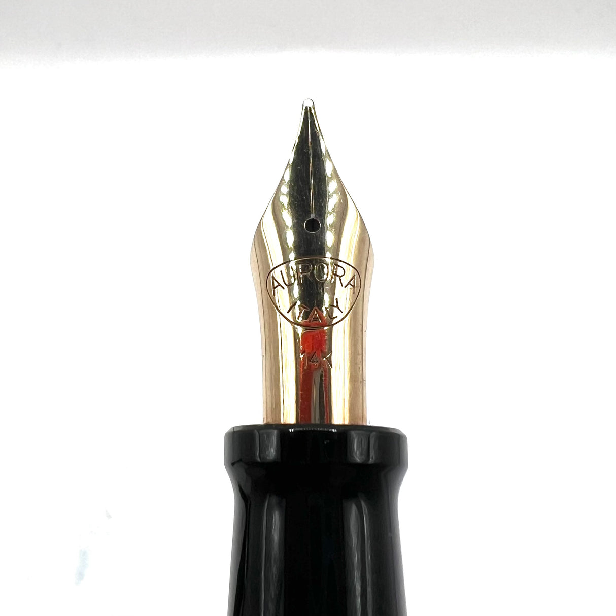 Aurora Black Optima Fountain Pen