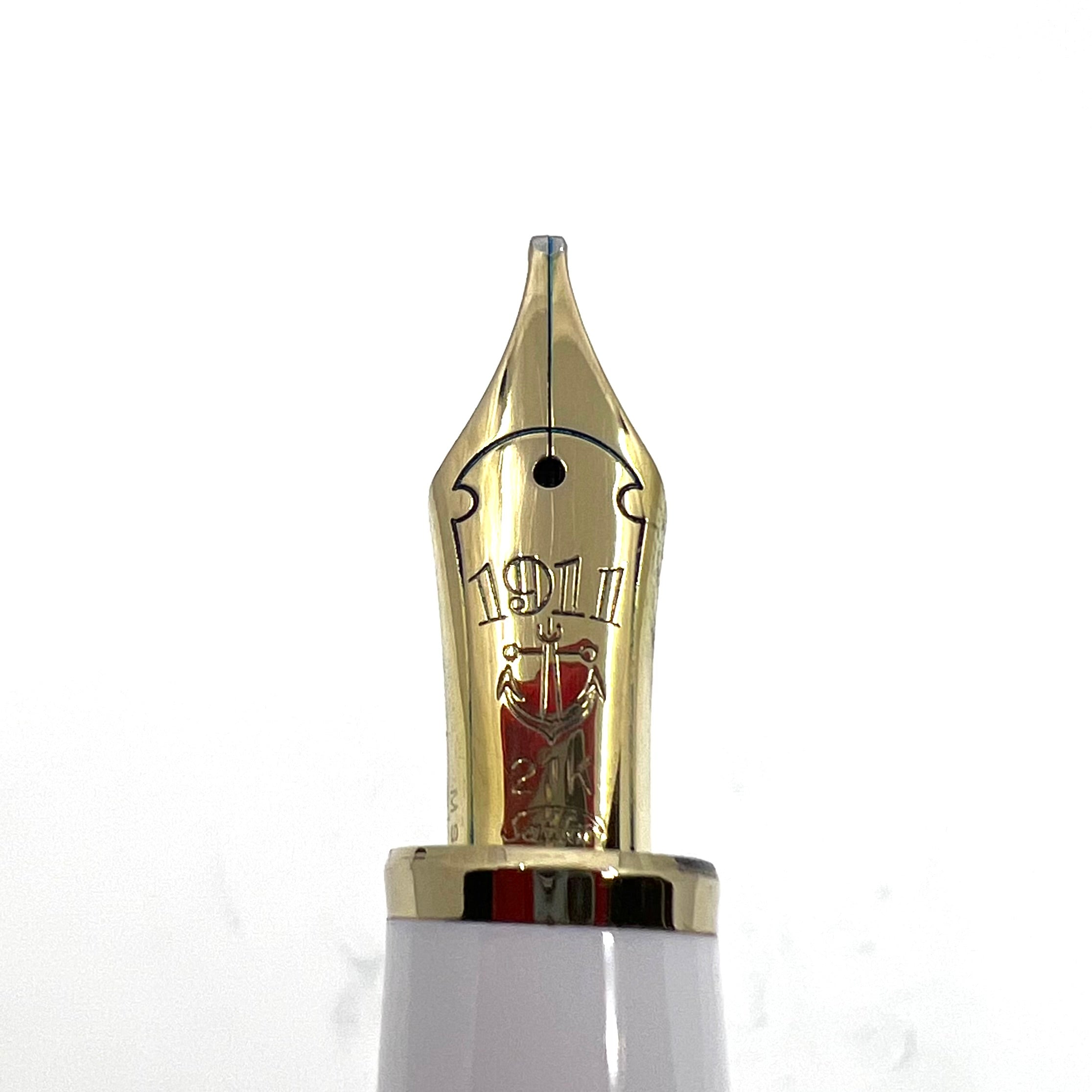 Sailor 1911 full size white 21k gold nib triple broad cursive