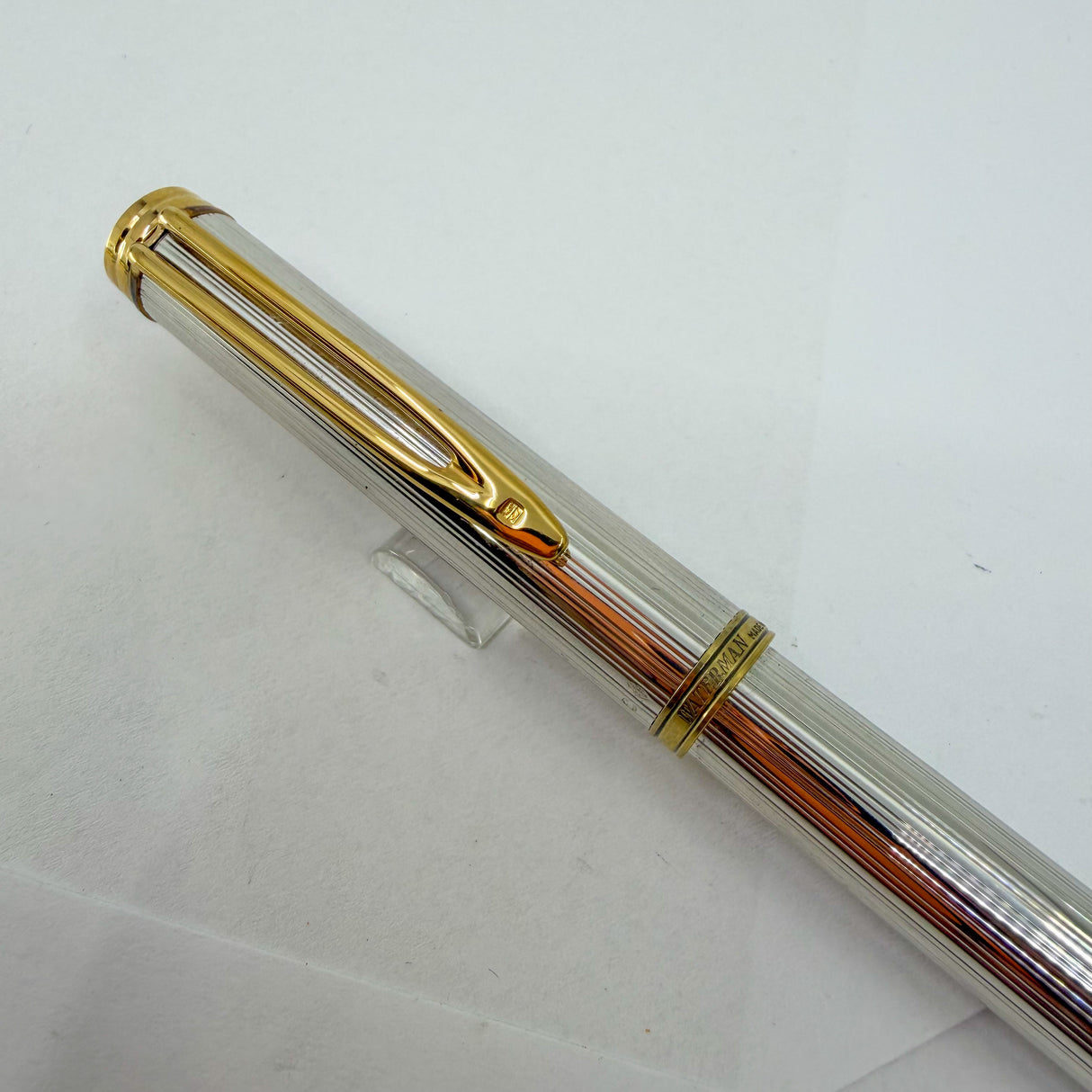 Waterman Gentleman Sterling Silver Ribbed Pattern Fountain Pen - Fine 18kt Gold Nib