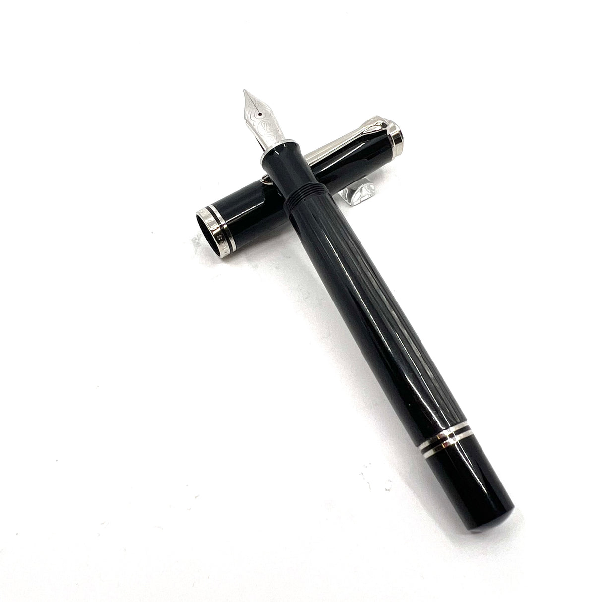 Pelikan M805 Stresemann Anthracite Striped Fountain Pen