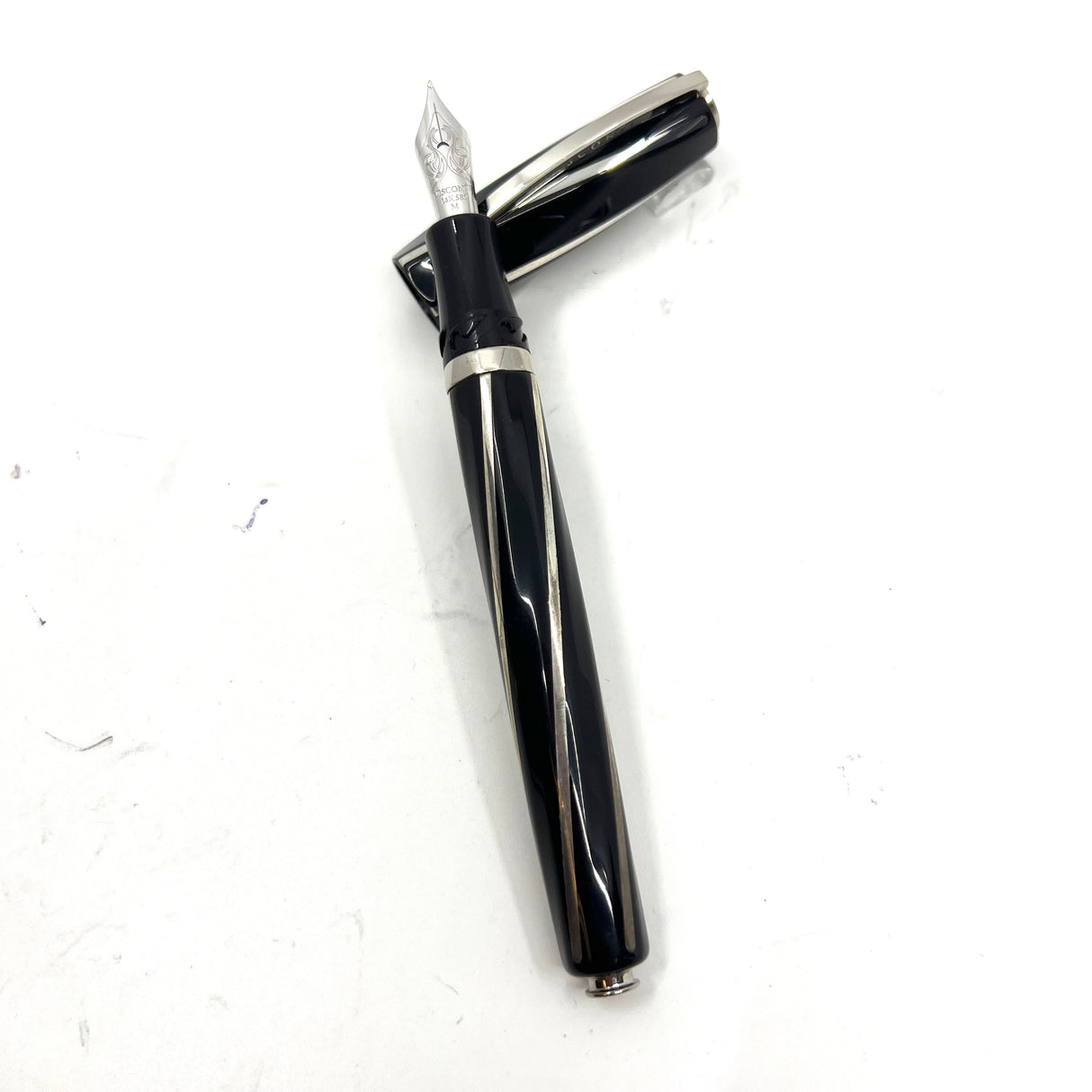 Visconti First Generation Black Divina Oversize Fountain Pen