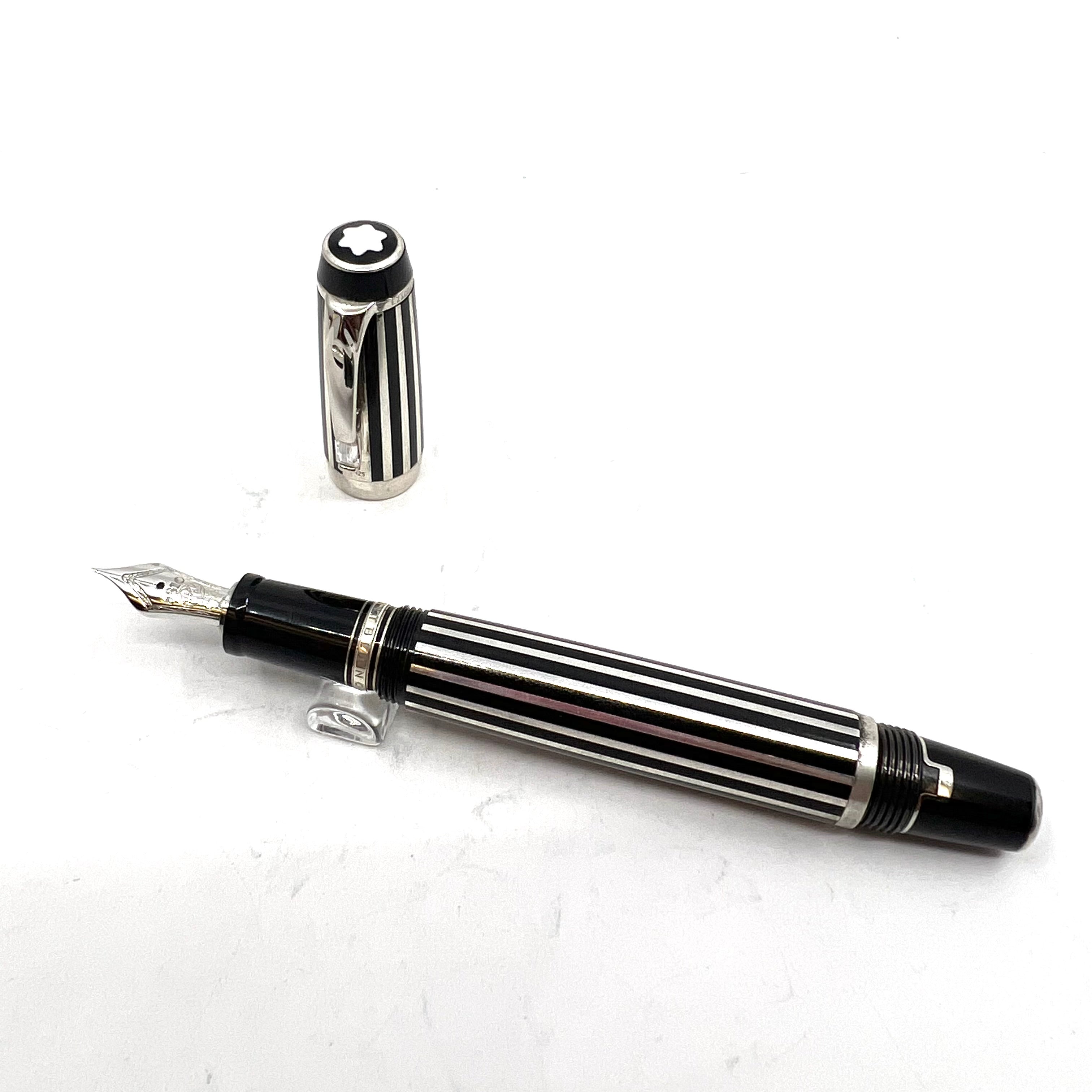 筆記具 MONTBLANC BOHEME STERLING SILVER STRIPE Montblanc Crystal Boheme Fountain Pen - Sterling Silver