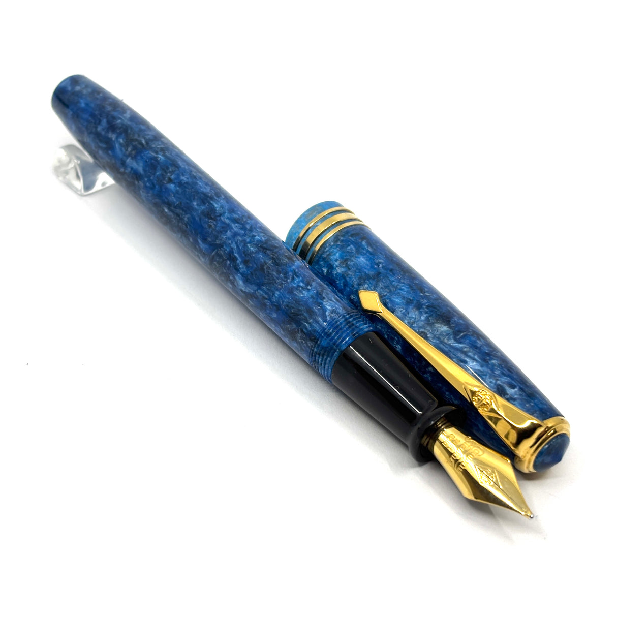 Conway Stewart Lustrous Marbled Blue Fountain Pen