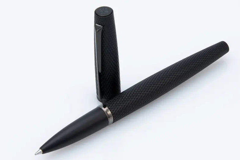 Diplomat Viper Black Quilloche Rollerball