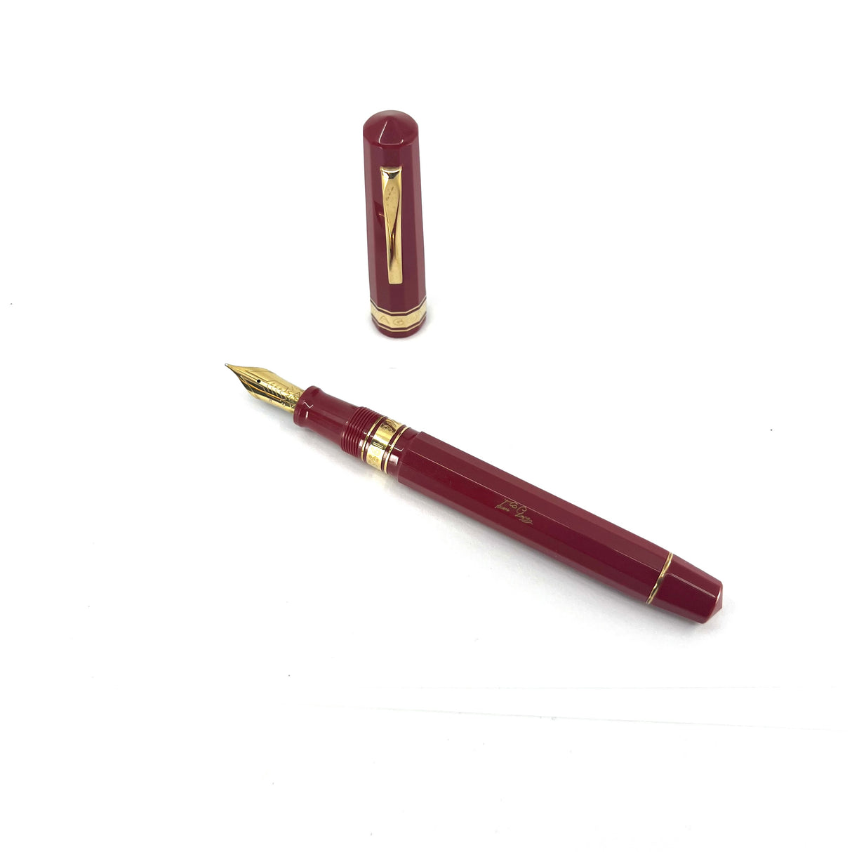 Omas Goya Limited Edition  Fountain Pen -  Semi-Flex Medium 18kt Gold Nib