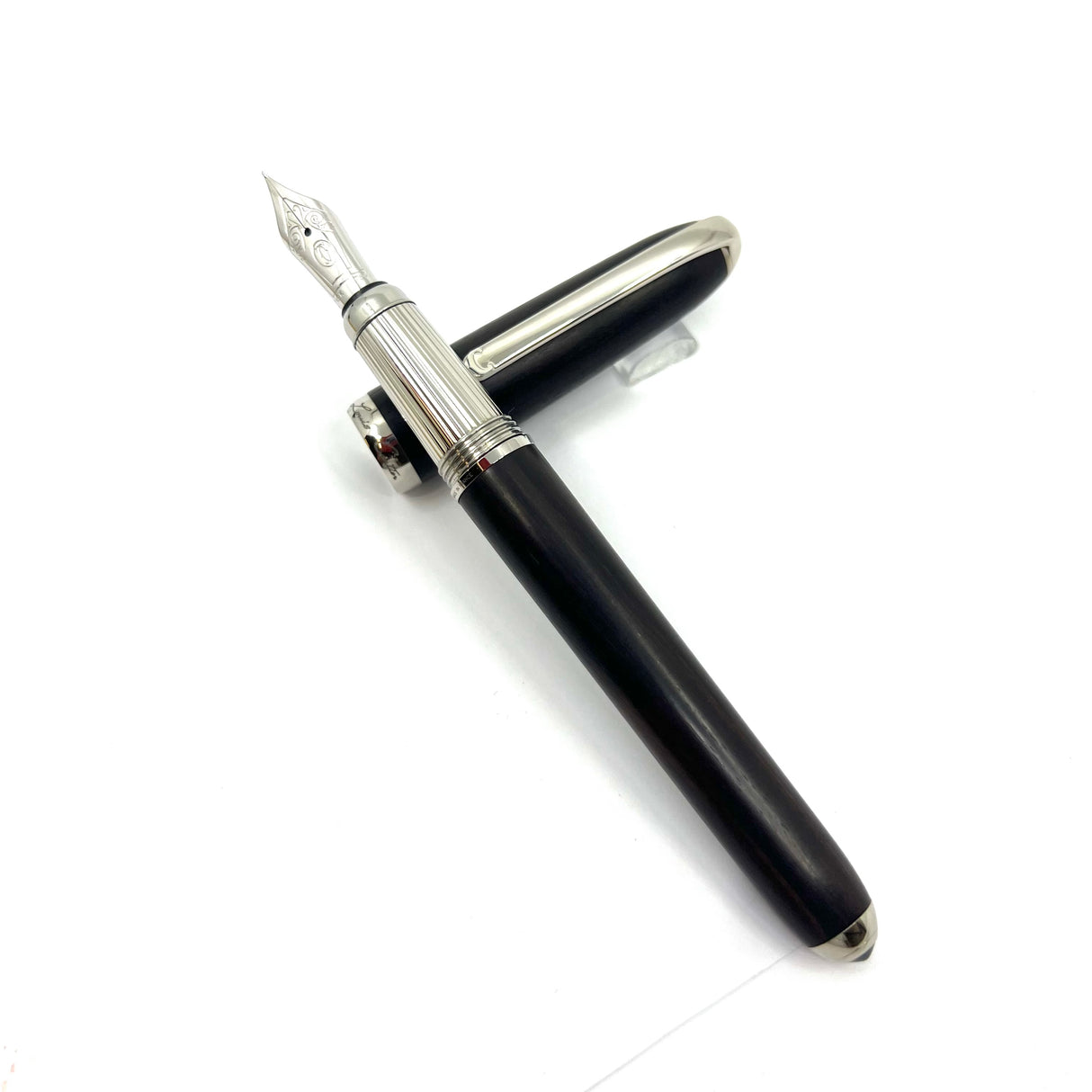 Louis Cartier Dandy Ebony Wood Body - Limited Edition  Fountain Pen - Fine 18kt Gold Nib