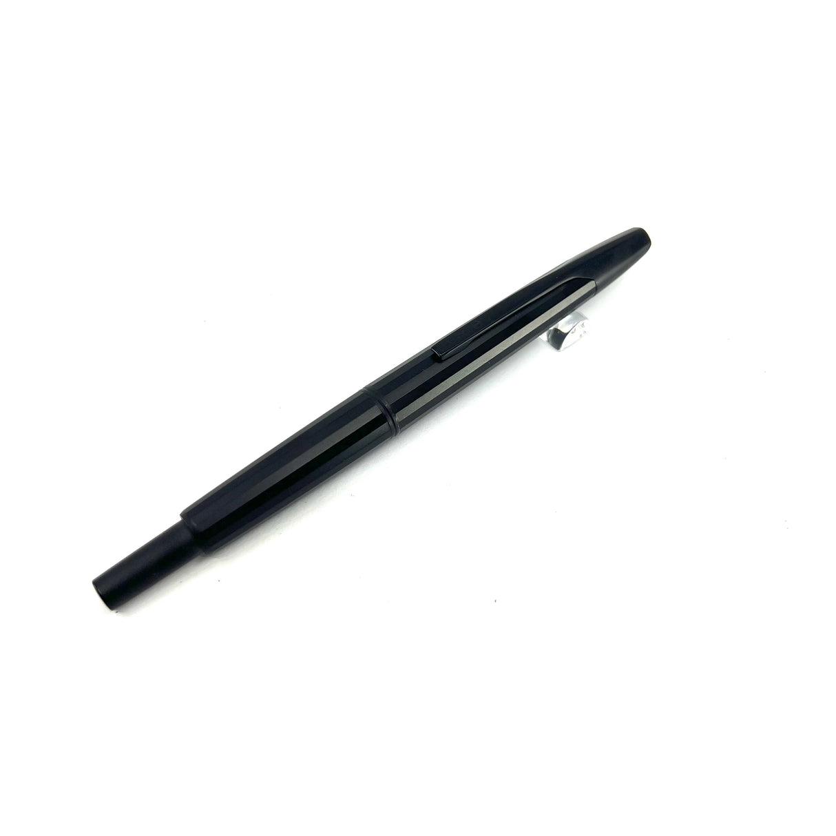 Pilot Namiki Black Matte Vanishing Point Fountain Pen - Classic Style Multi-Facetted  Body  - Circa 1995 - Medium 14kt Gold Nib