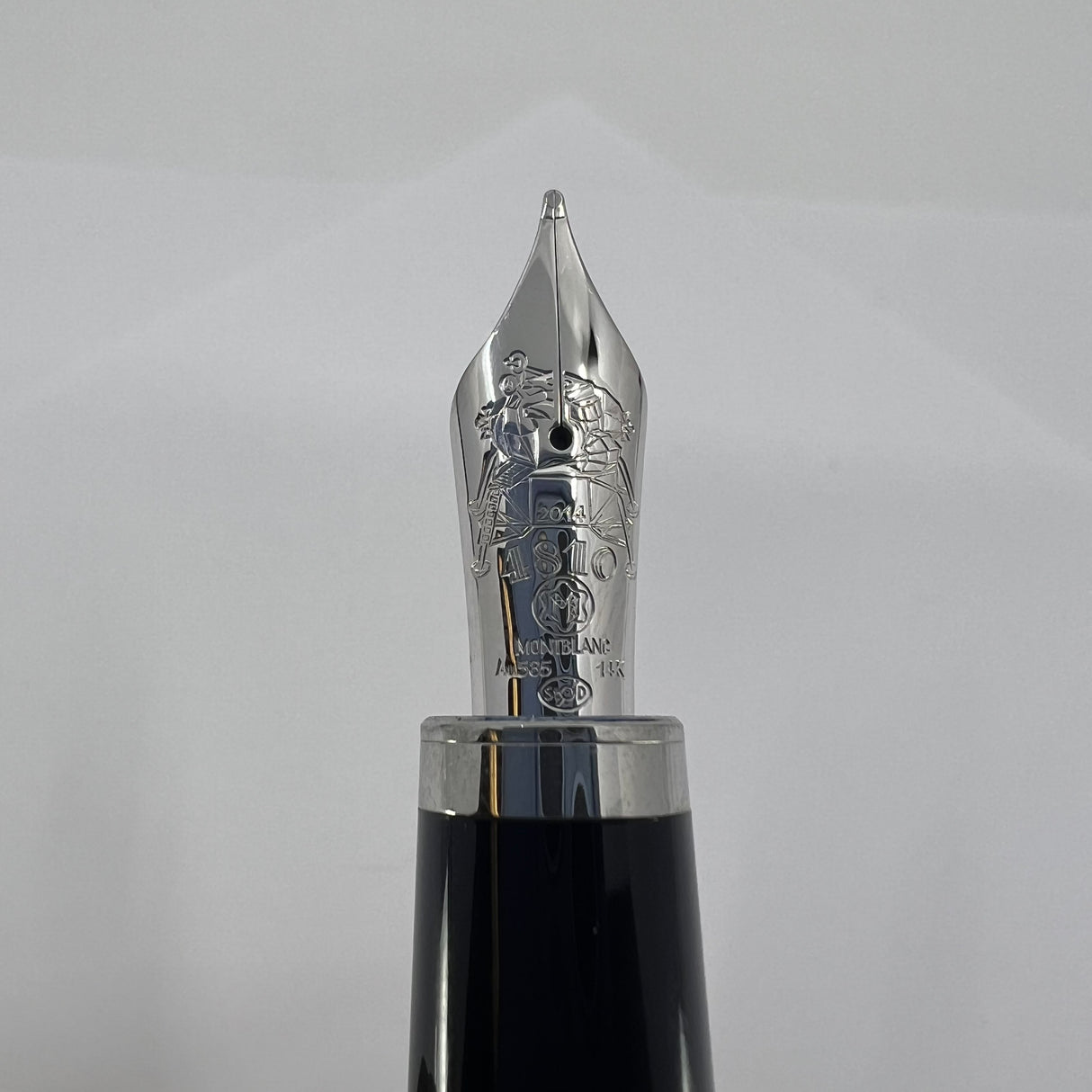 Montblanc John F. Kennedy Special Edition Fountain Pen - Medium 14kt Gold  Nib