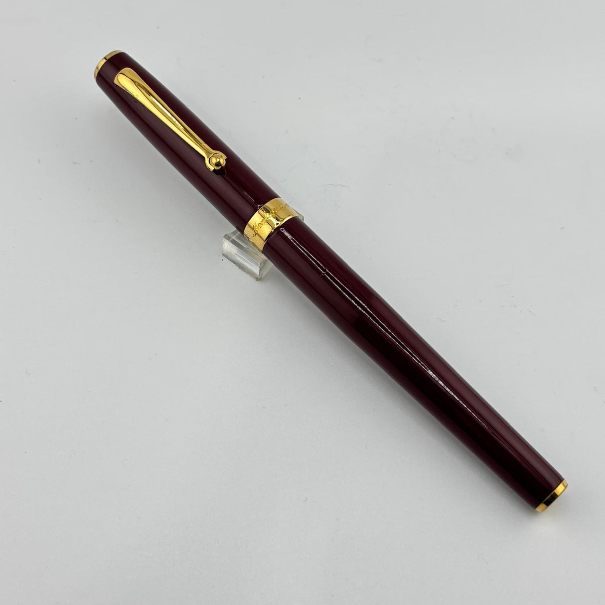 Montegrappa Executive Burgundy gold trim - Fountain Pen