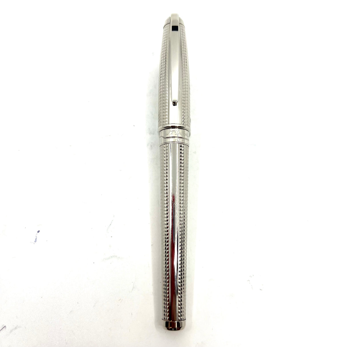 S.T. Dupont Large Line D Fountain Pen - Alternating Chain Nail Pattern & Smooth Pattern