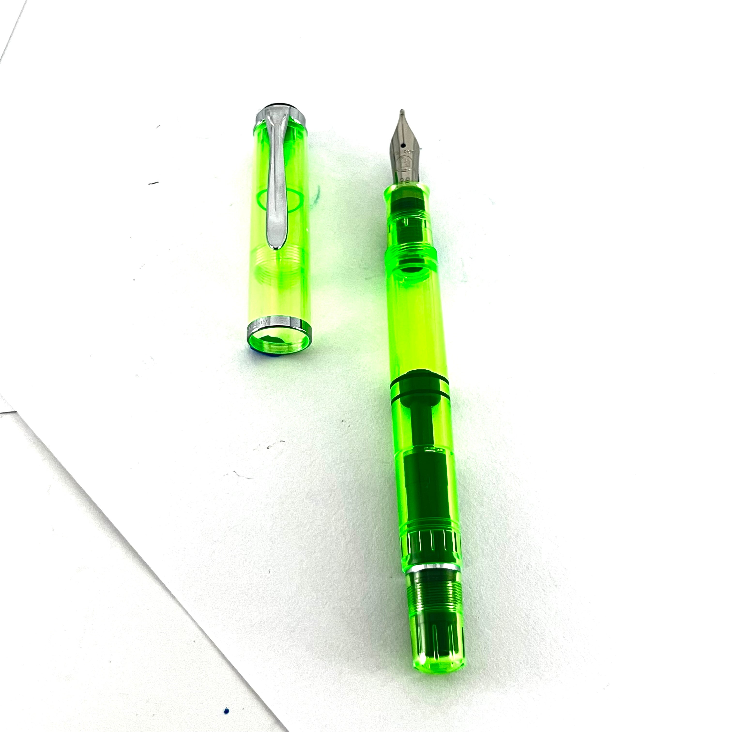 Pelikan #205 Transparent Green Fountain Pen/Highlighter BB