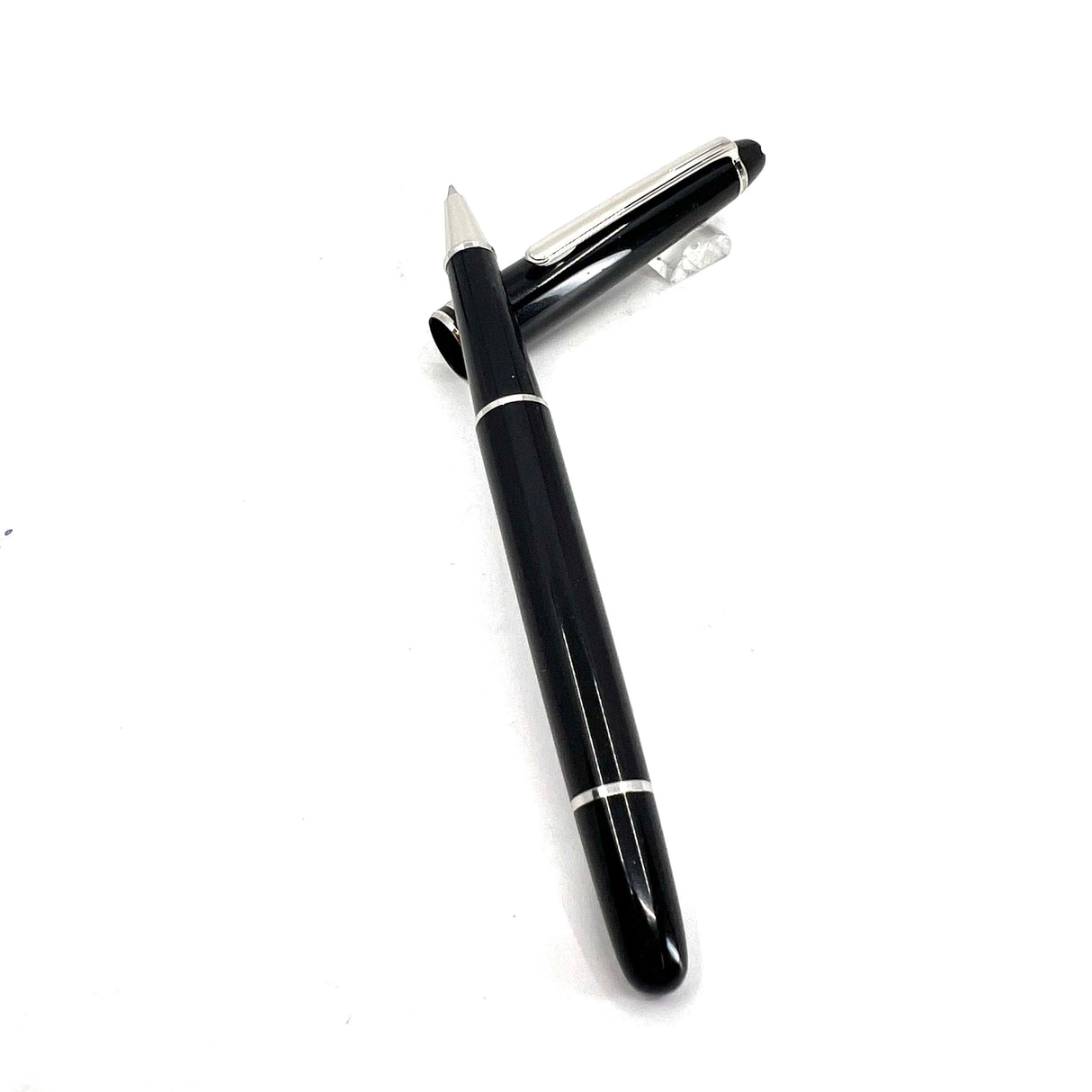 Montblanc P163 Classique Platinum Plated Trim Rollerball