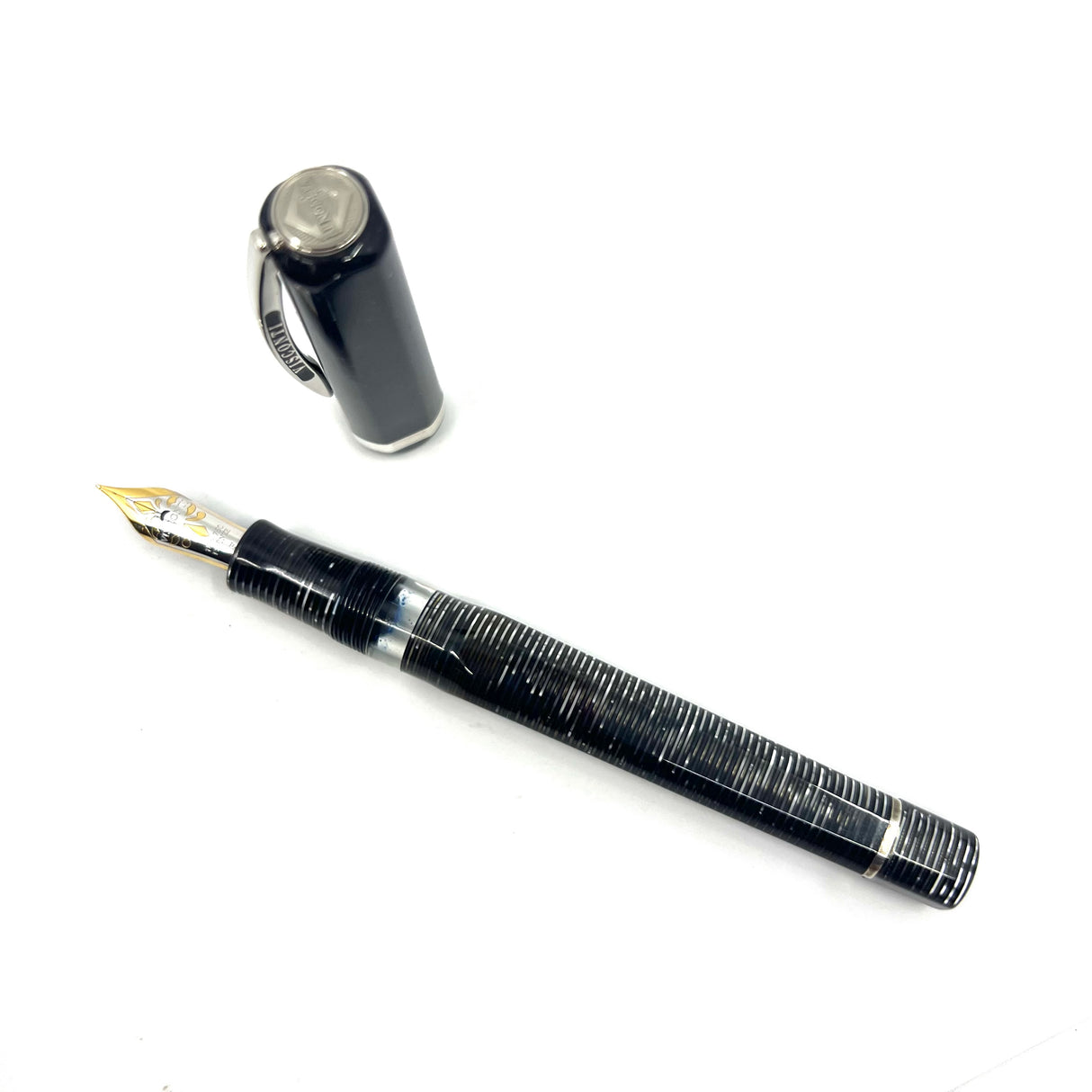 Visconti Oversized Wall Street Limited Edition Glittering Silver  Gray Celluloid Fountain Pen