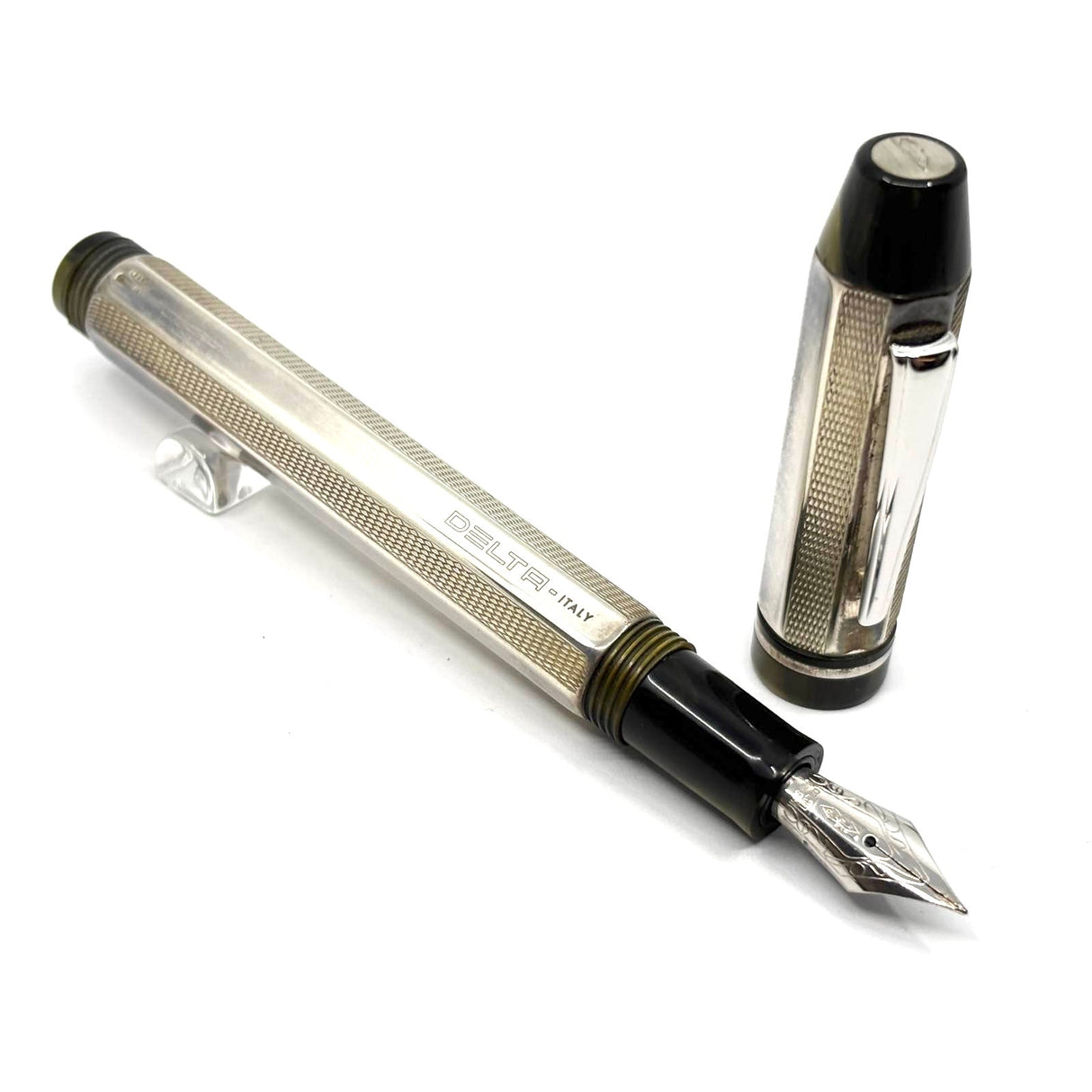 Delta Profili 8-Sided Sterling Silver Fountain Pen