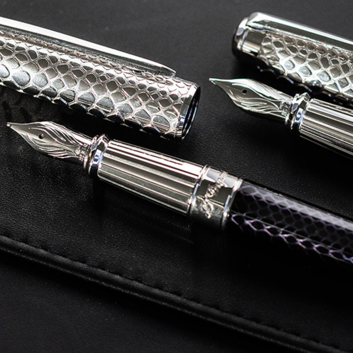 S.T. Dupont Snake Skin Black - Fountain Pen