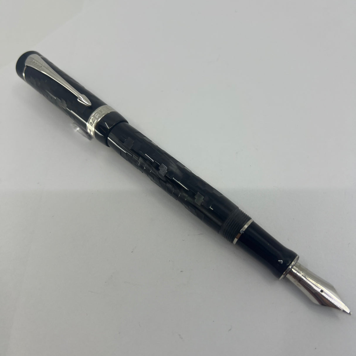 Parker  DNA Duofold Limited Edition Fountain Pen  - Medium 18kt Gold  Nib