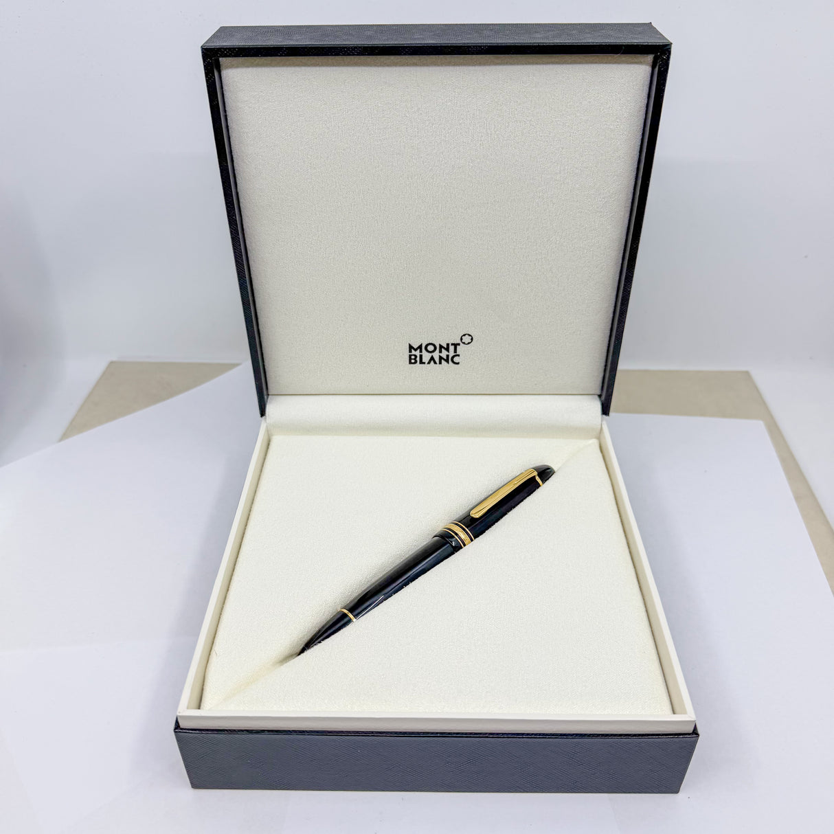 Montblanc Meisterstuck Special Edition Calligraphy #149 Flex Fountain Pen - Very Flexible Fine 18kt Gold Nib