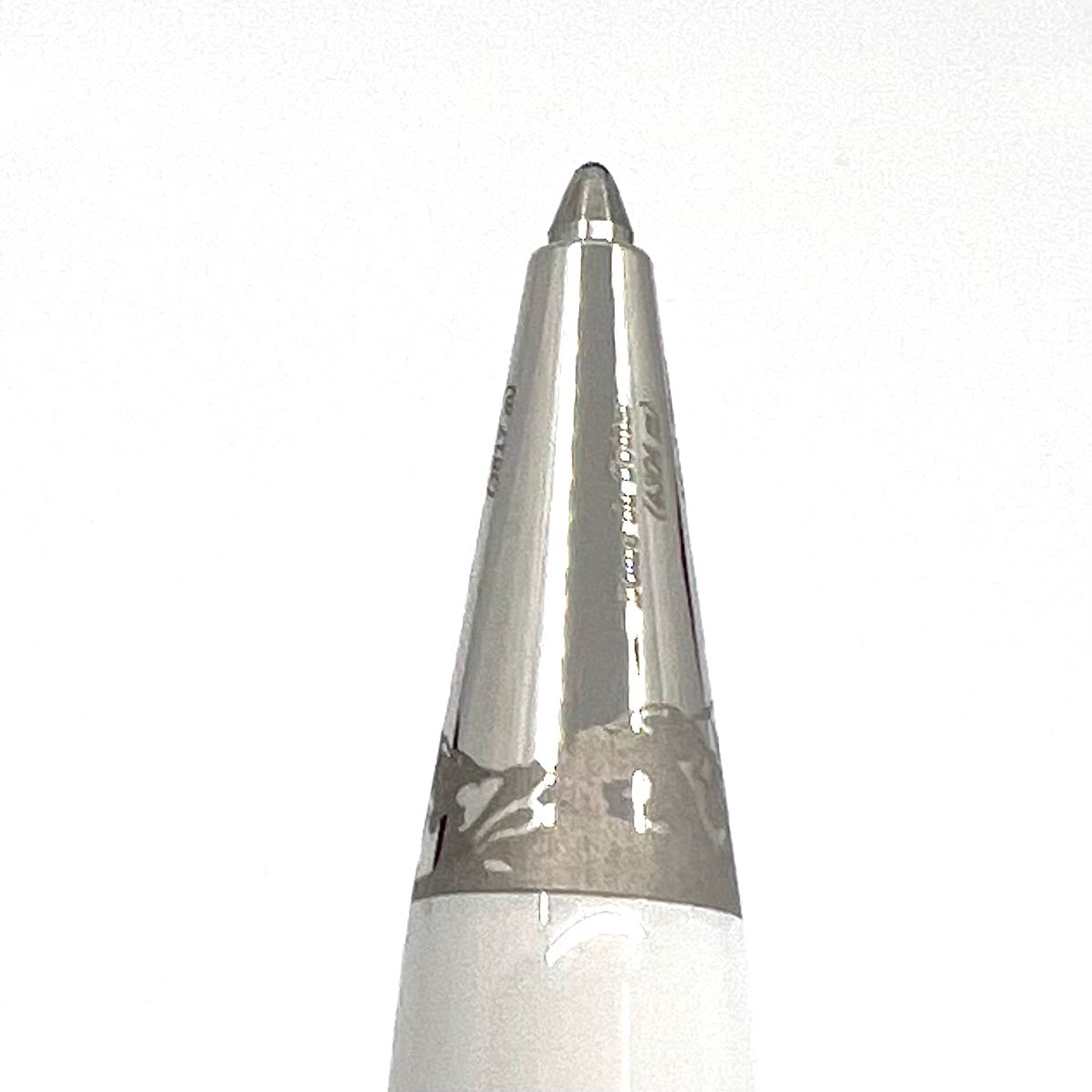 Montblanc Meisterstuck White Ballpoint -  Tribute to the Mont Blanc (Mountain)