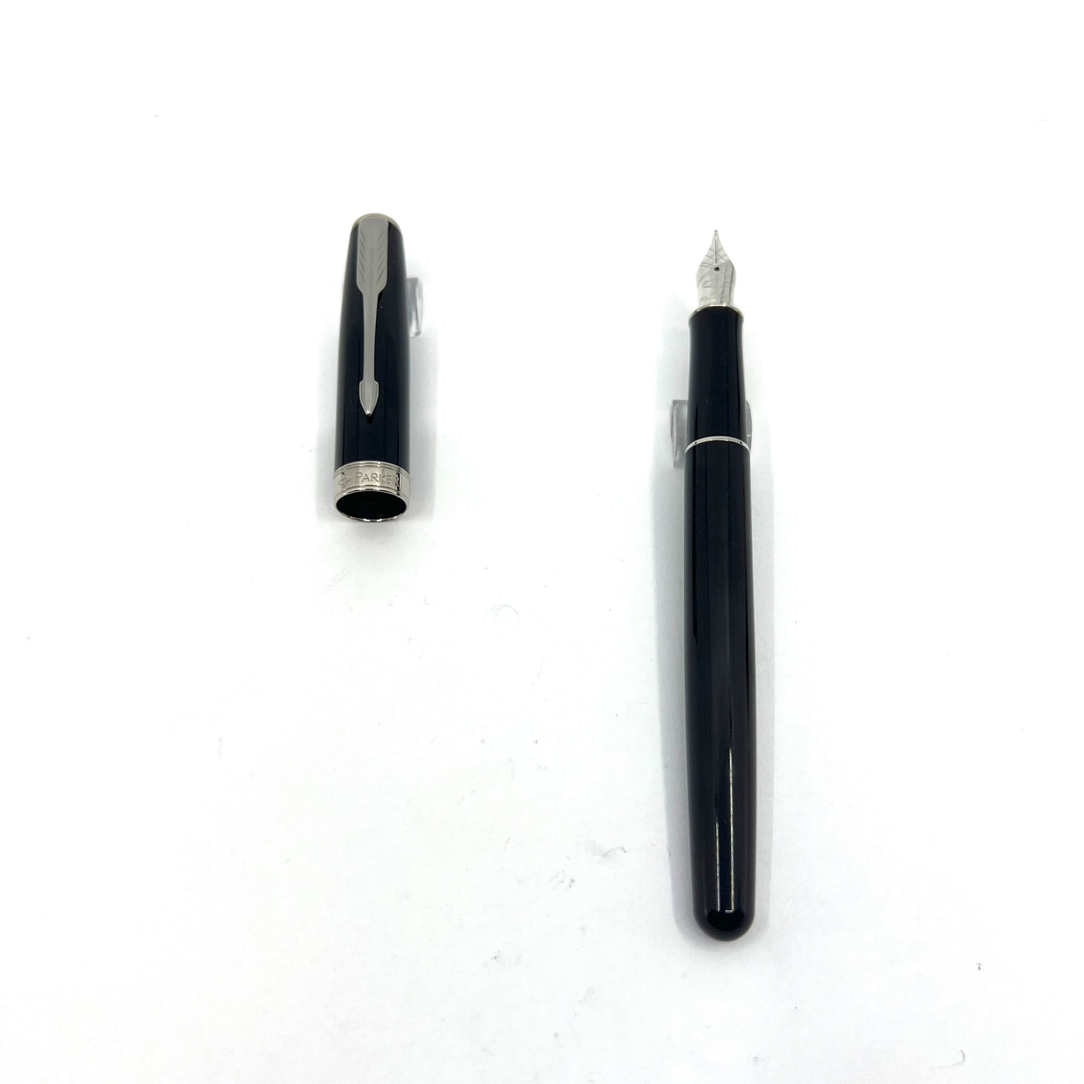 Parker Sonnet Black Laque Fountain Pen - Medium 18kt Gold Nib