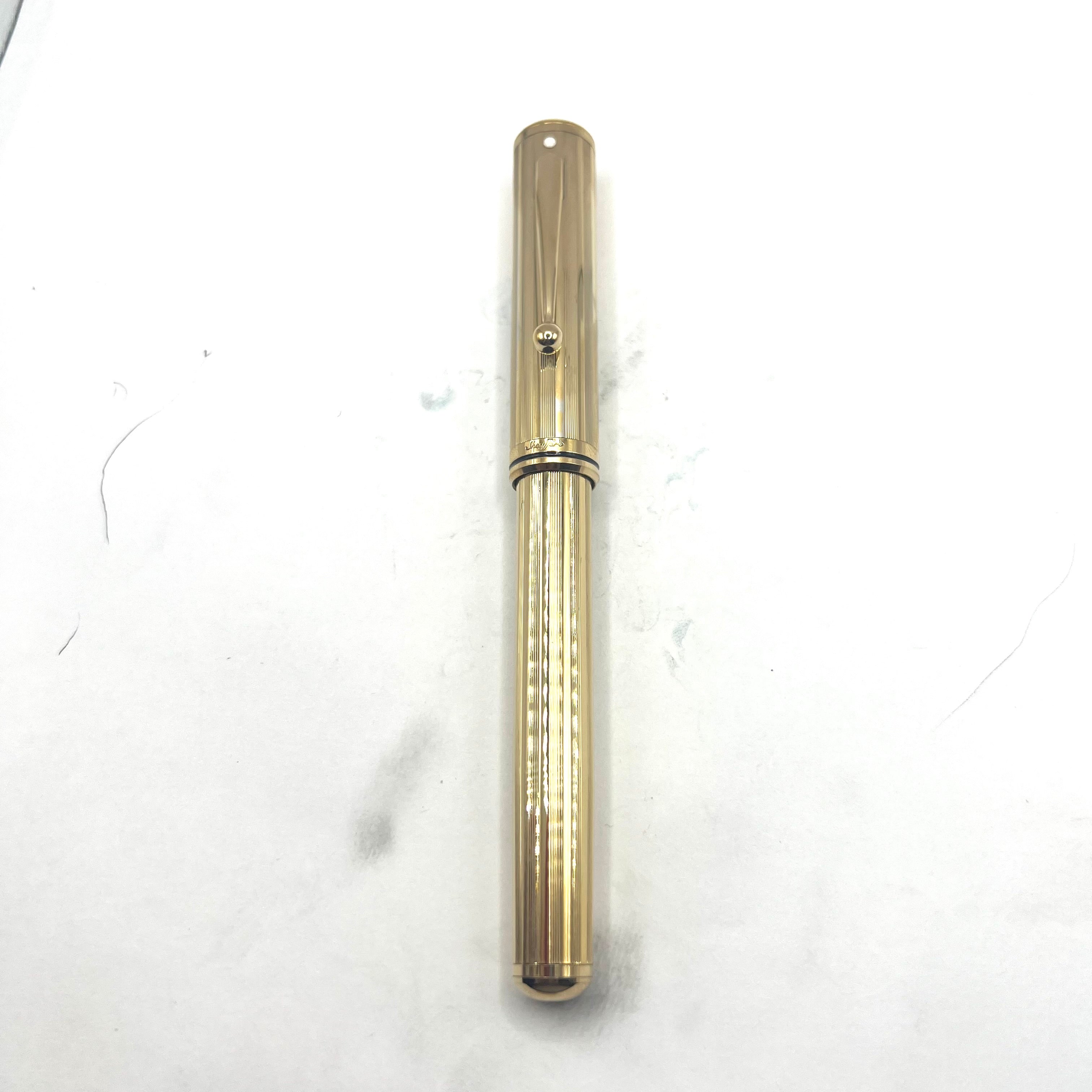 Sheaffer Grand Connaisseur Gold-Plated Vertical Line Pattern
