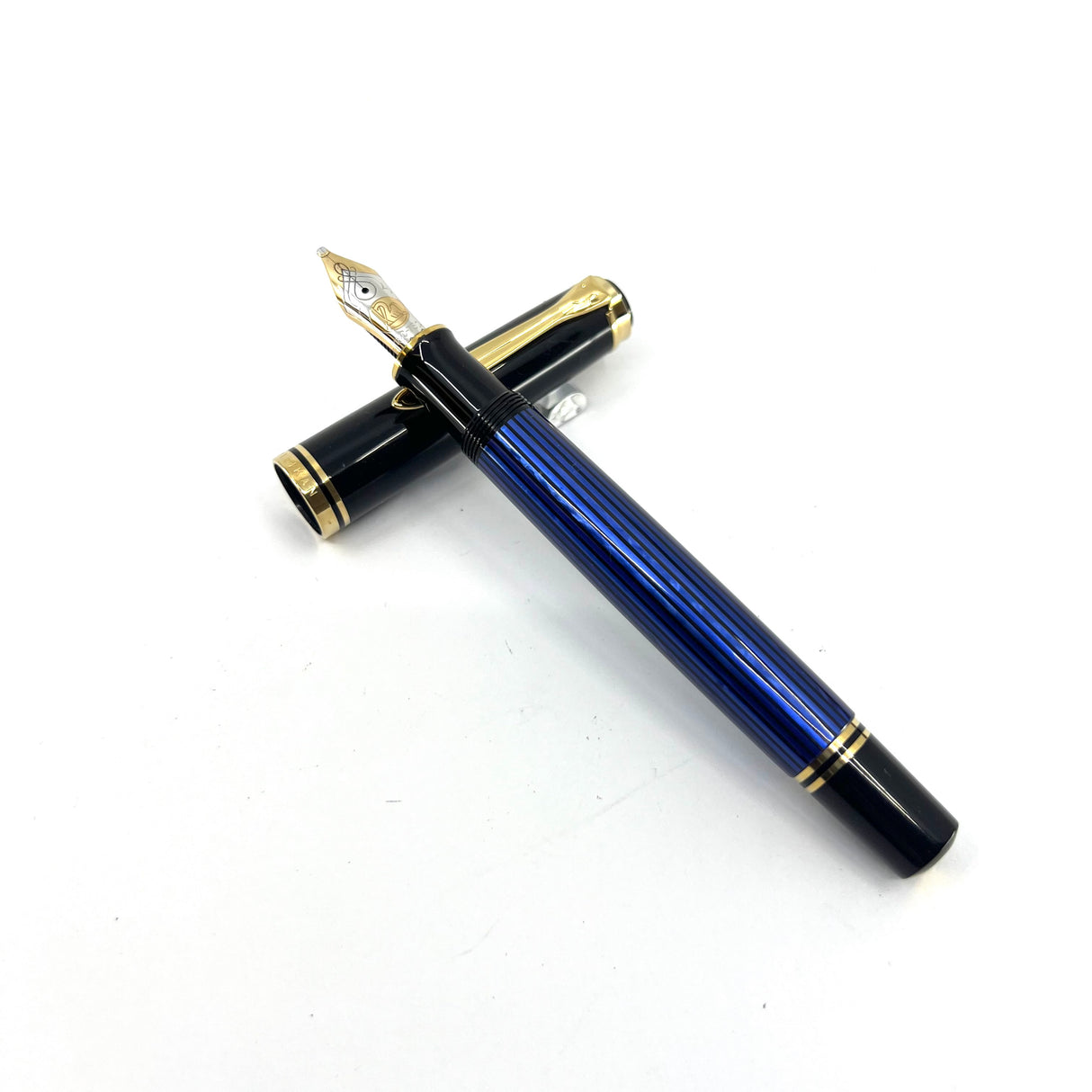 Pelikan M800 Early Blue Striped Fountain Pen with Rare 3B "Triple Broad" Semi-Flex 18kt Gold "PF" Nib