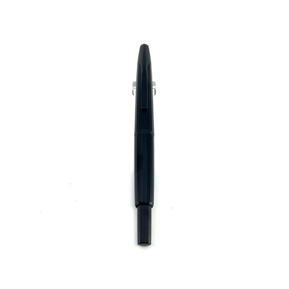 Pilot Namiki Black Matte Vanishing Point Fountain Pen - Classic Style Multi-Facetted  Body  - Circa 1995 - Medium 14kt Gold Nib