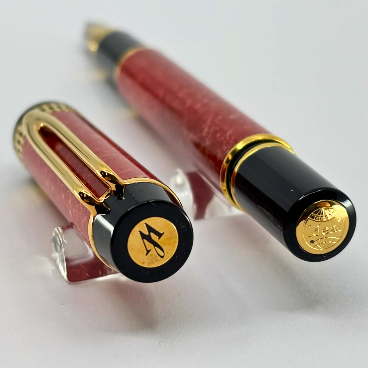Waterman Patrician Red Coral Marble Fountain Pen- Fine 18kt Gold  Nib