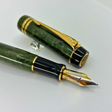 Parker Centennial (Largest Size) Duofold Jade Marble (Grayish Green) Fountain  Pen - Broad 18kt Gold  Nib