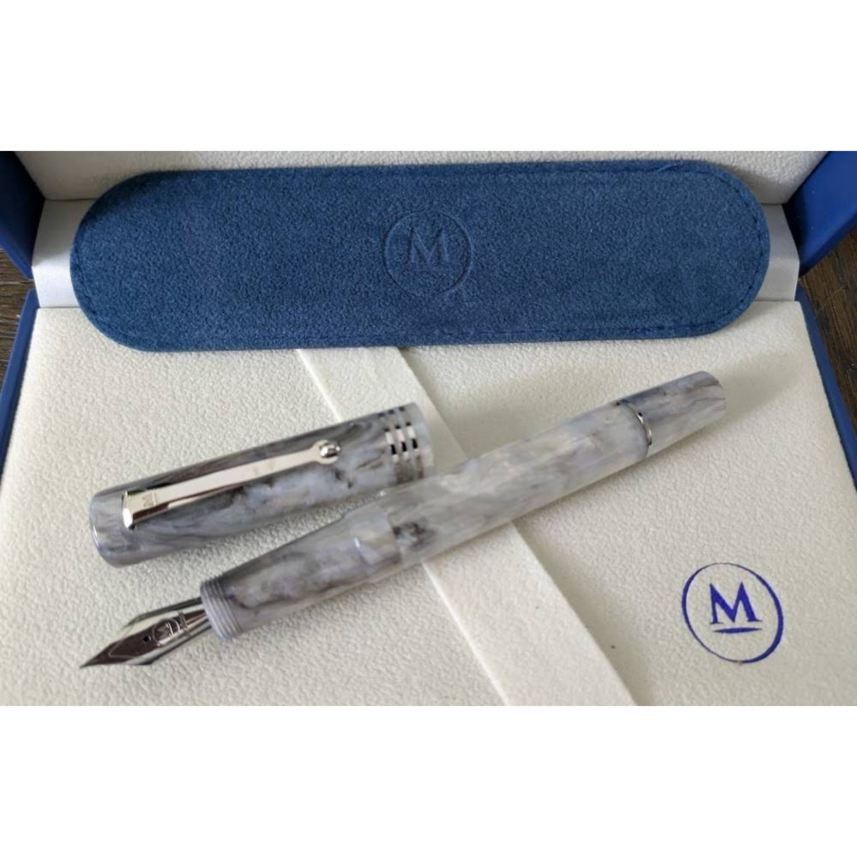 Molteni M60 Abalone LE Fountain Pen