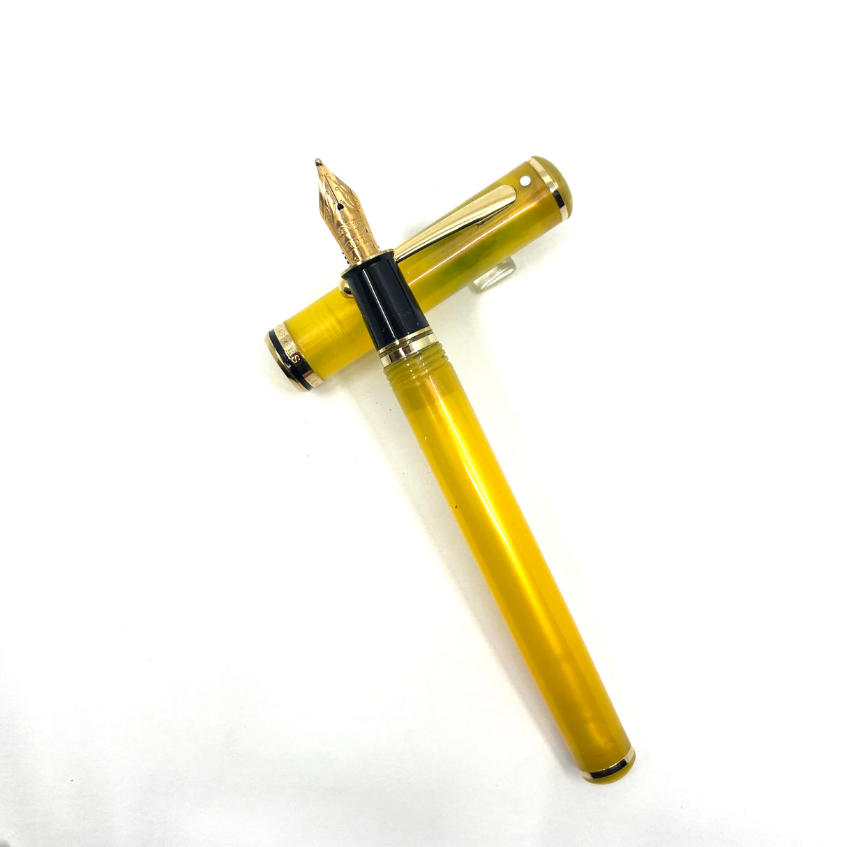 Sheaffer for Levenger Translucent Yellow Connaisseur Fountain Pen