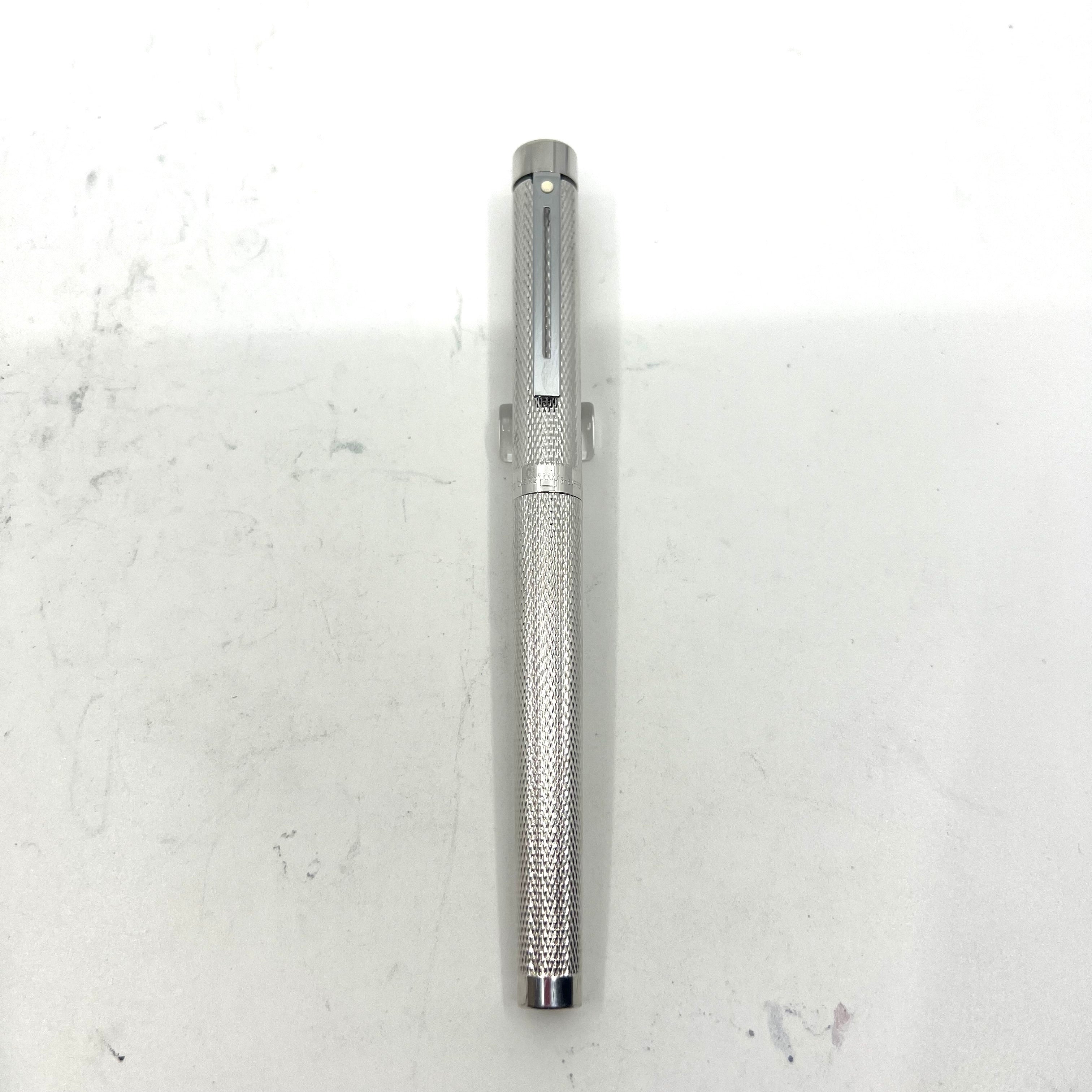 Targa by Sheaffer ステンレススチール　シルバー　silver Sheaffer Full-Size Targa Silver Plated Barleycorn Fountain Pen