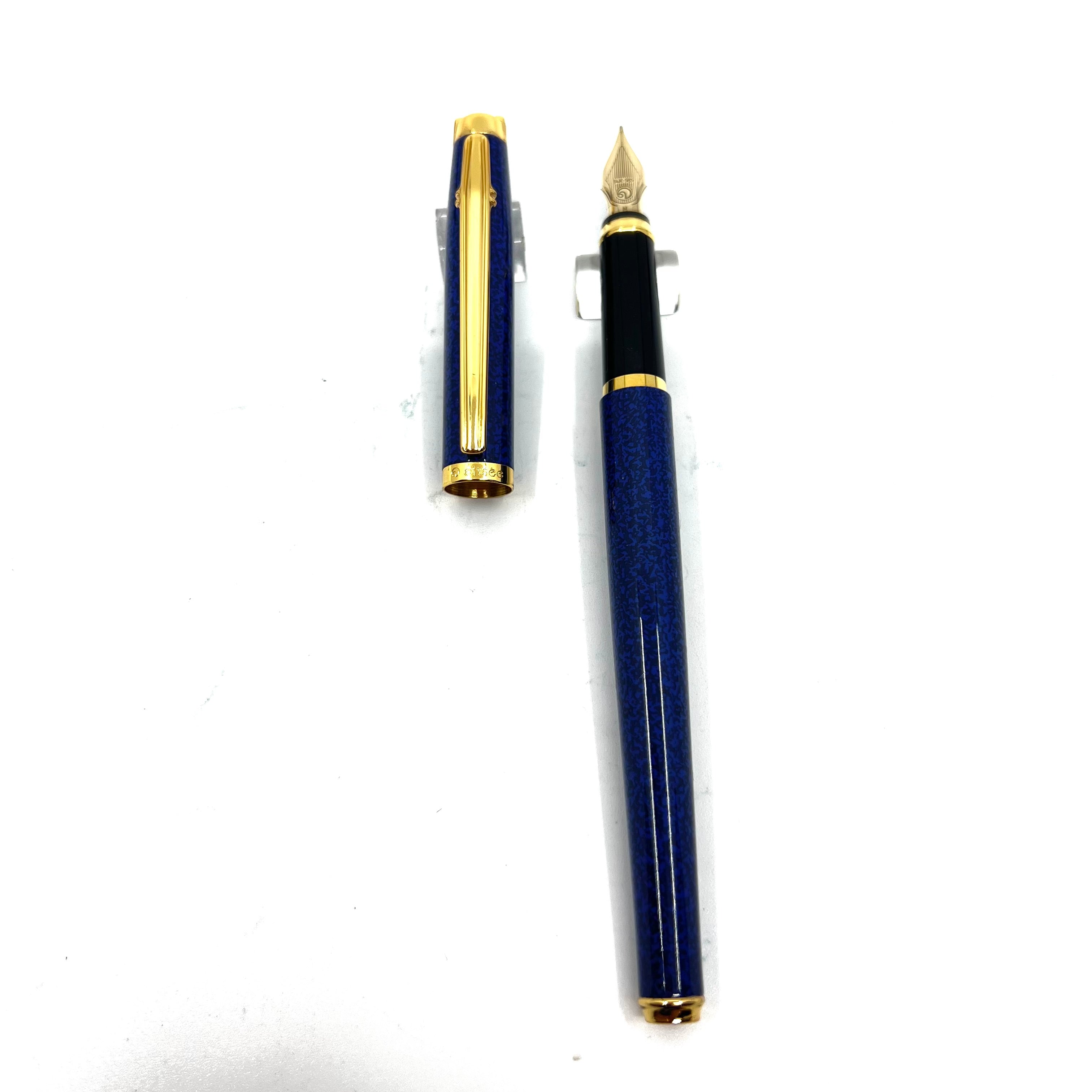 Elysee (France) En Vogue Laque Lapis Fountain Pen (1991