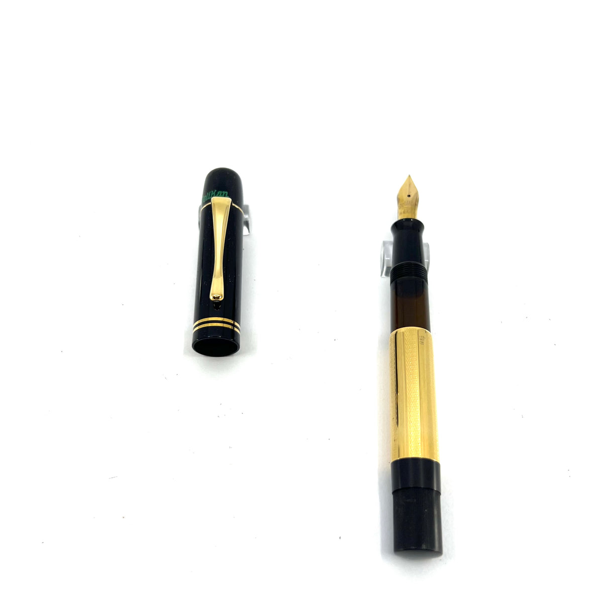 Pelikan Limited Edition 18kt Gold Covered Barrel "1931 Originals of Their Time"  - Medium 18kt Gold Nib.