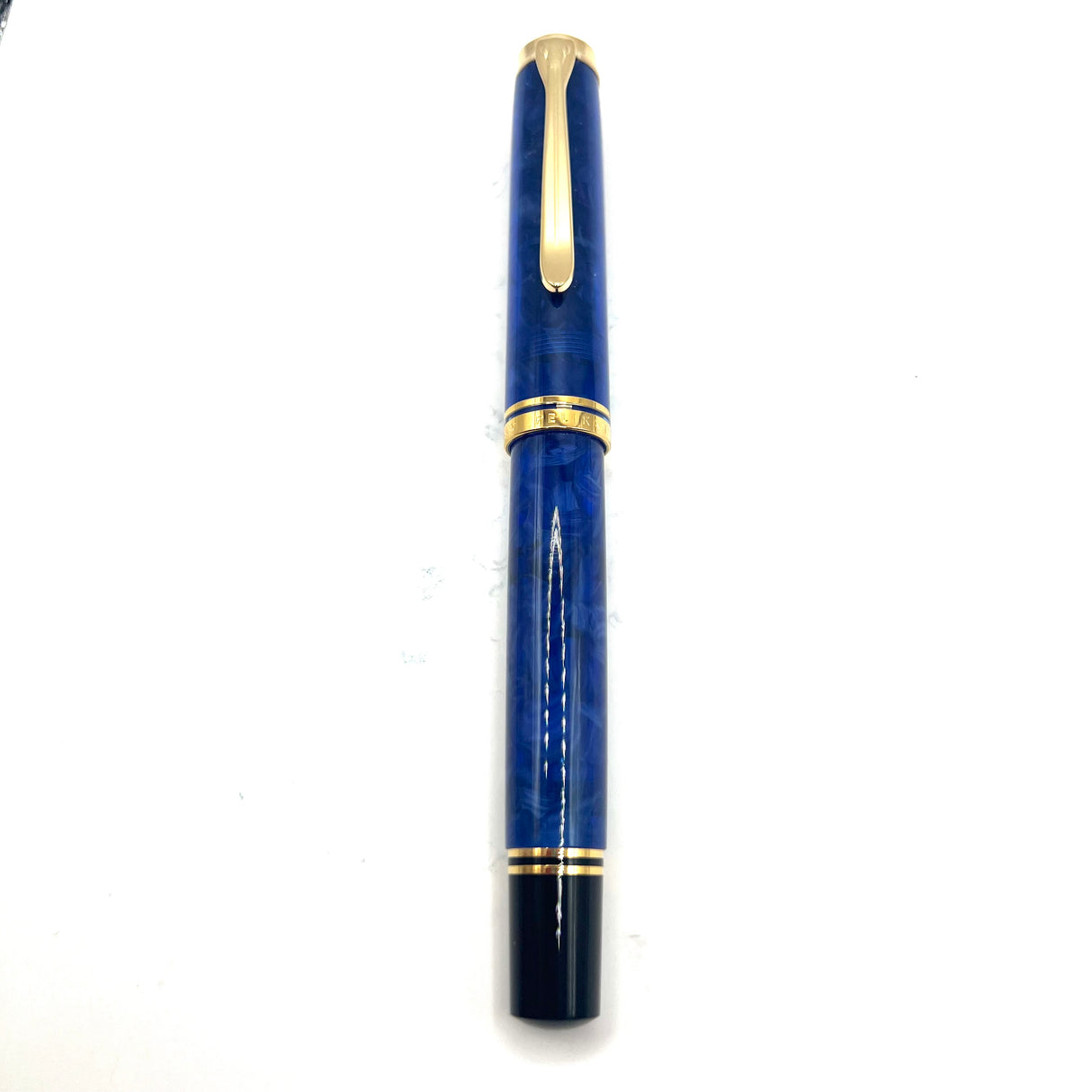Pelikan Souveran M800 Marbled Blue O' Blue Fountain Pen - ITALIC BROAD 18kt Gold Nib