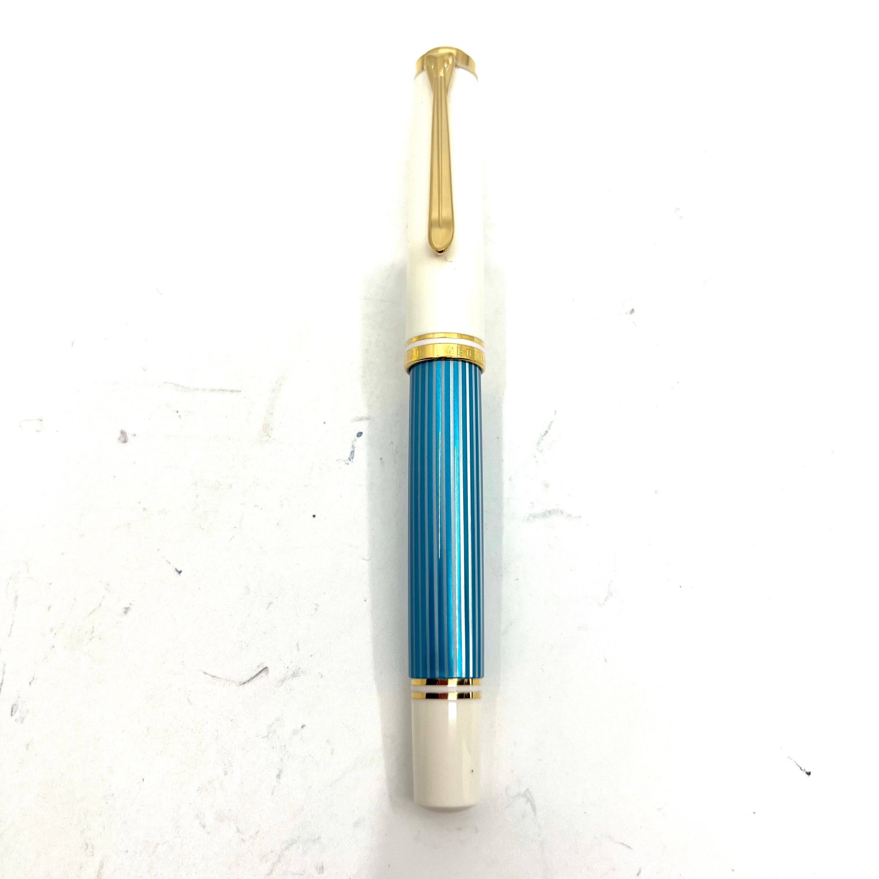 筆記具 Pelikan Souveran M600 Turquoise-white Pelikan M600 Turquoise-White Striped Fountain Pen – Fountain Pen