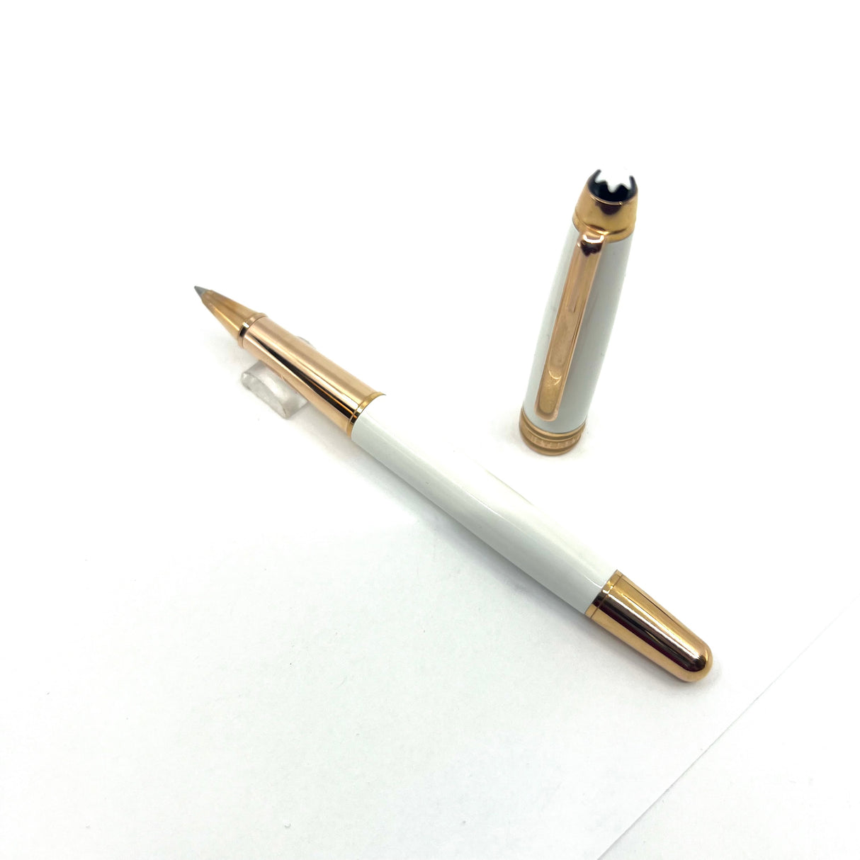 Montblanc White Solitaire Red Gold-Plated Classique Rollerball