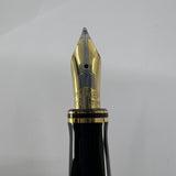 Parker International Duofold Green Marble Fountain Pen  - Medium 18kt Gold  Nib