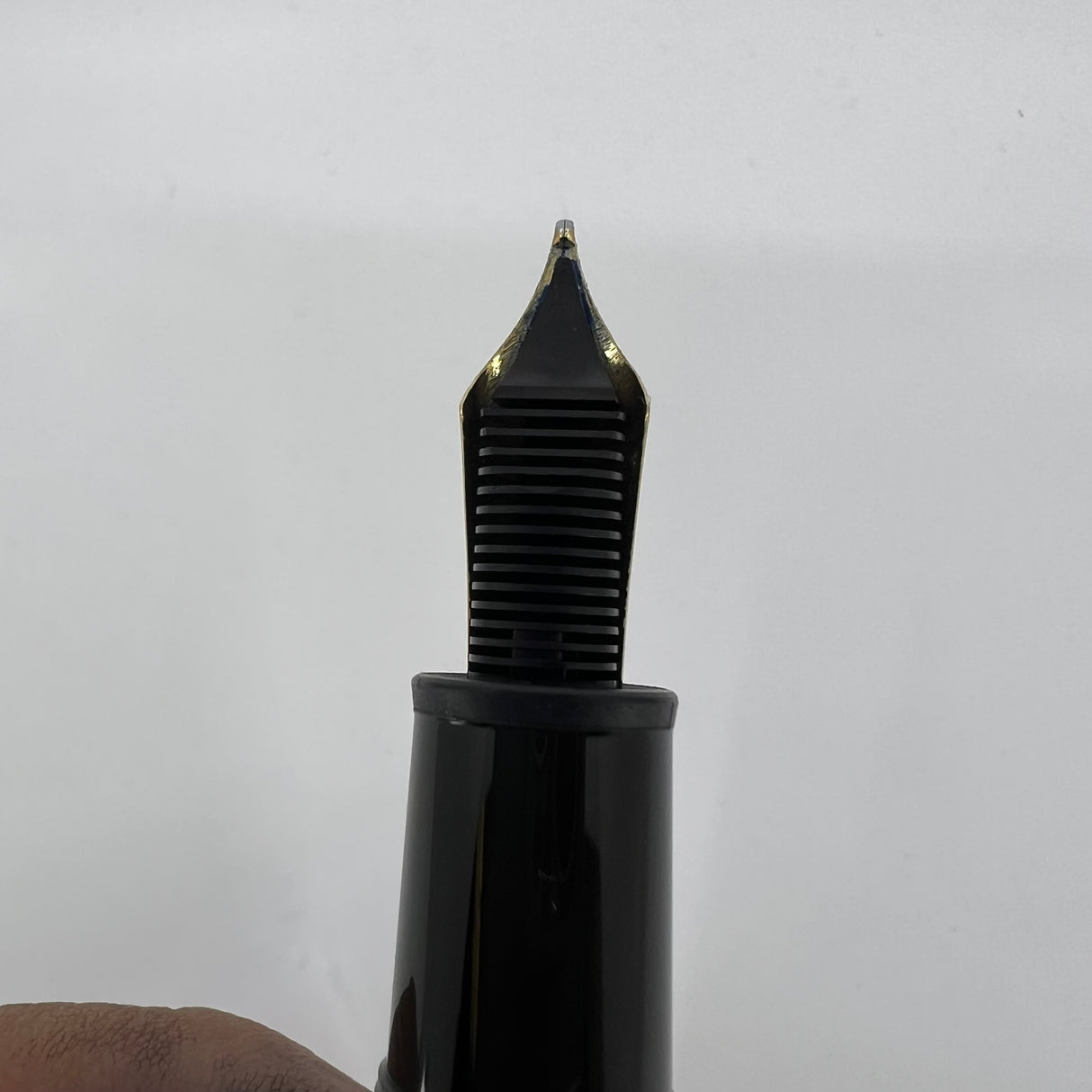 Montblanc Cervantes (Don Quixote) Writer's Limited Edition Fountain Pen - Medium 18kt Gold  Nib